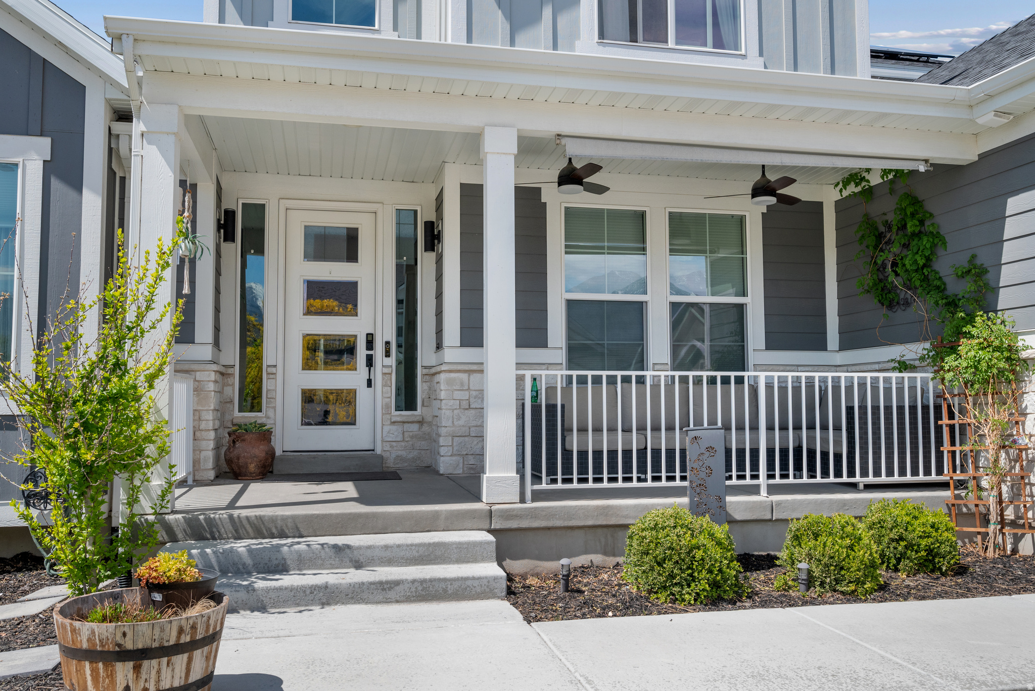BROADVIEW SHORES - Residential