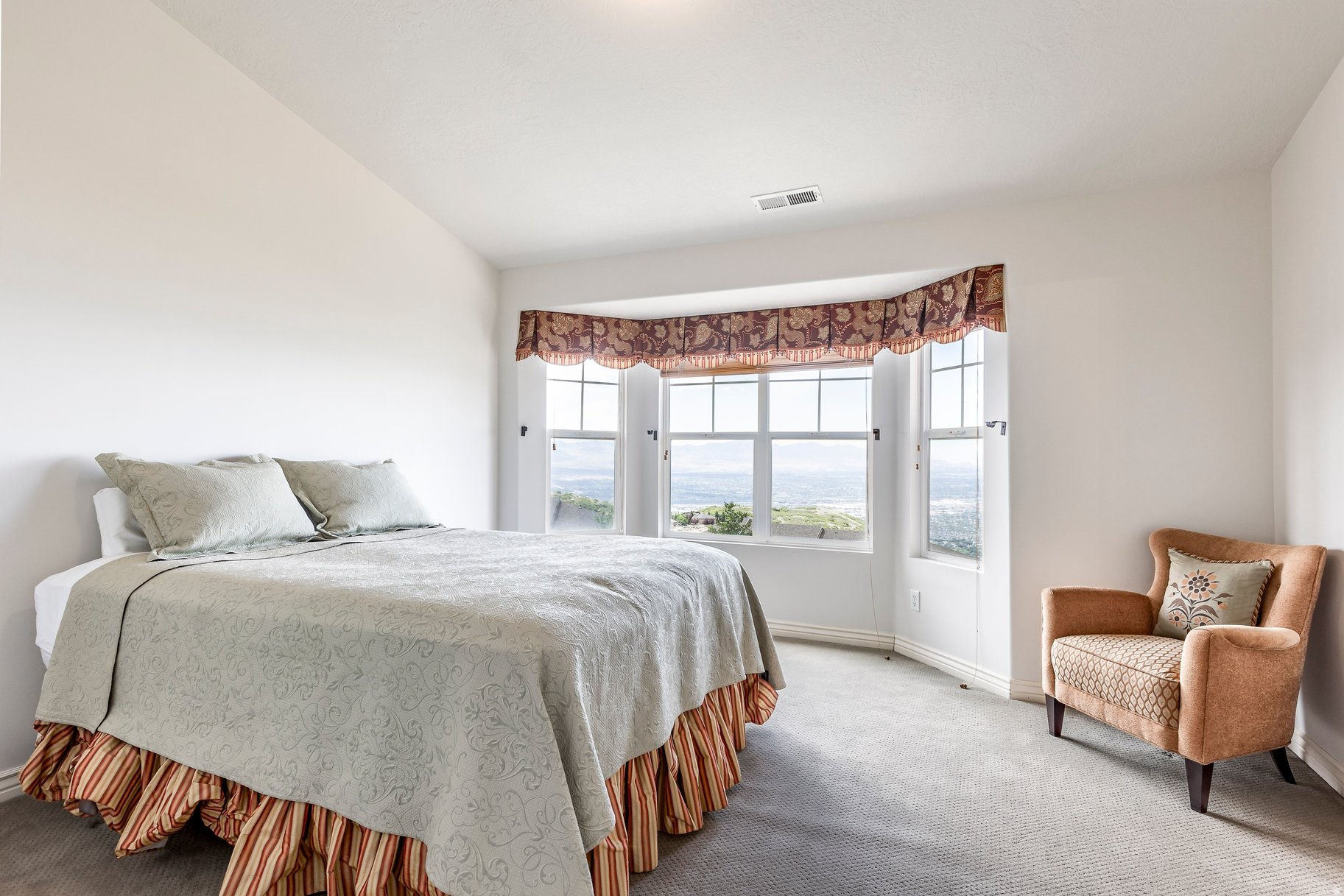 STONELEIGH HEIGHTS AT SUNCREST PHASE 1 - Residential