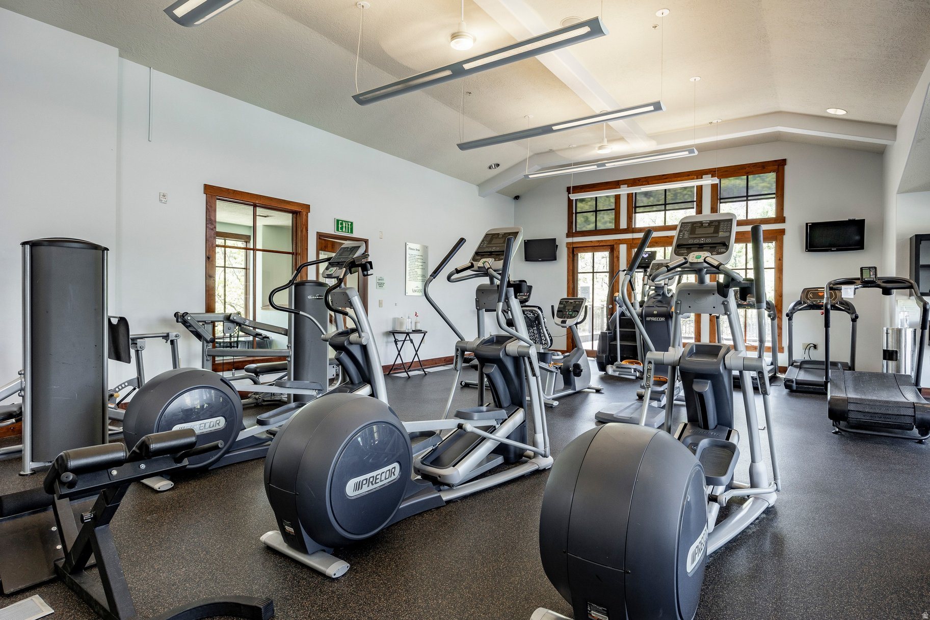 STONELEIGH HEIGHTS AT SUNCREST PHASE 1 - Residential