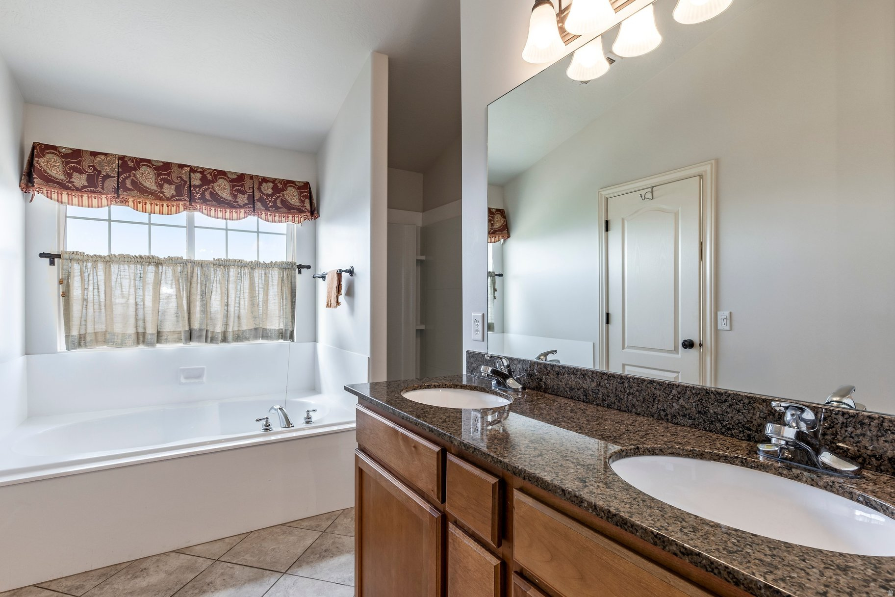 STONELEIGH HEIGHTS AT SUNCREST PHASE 1 - Residential