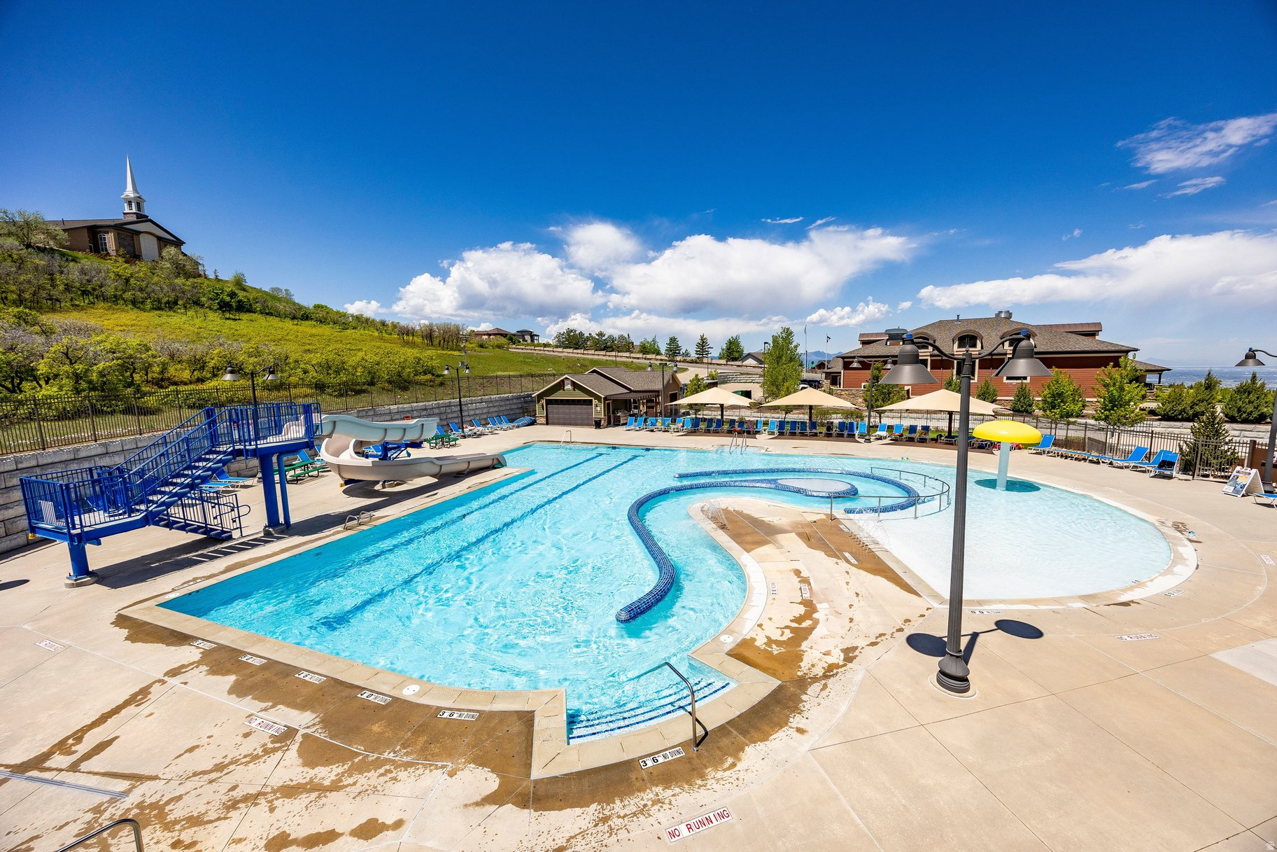STONELEIGH HEIGHTS AT SUNCREST PHASE 1 - Residential