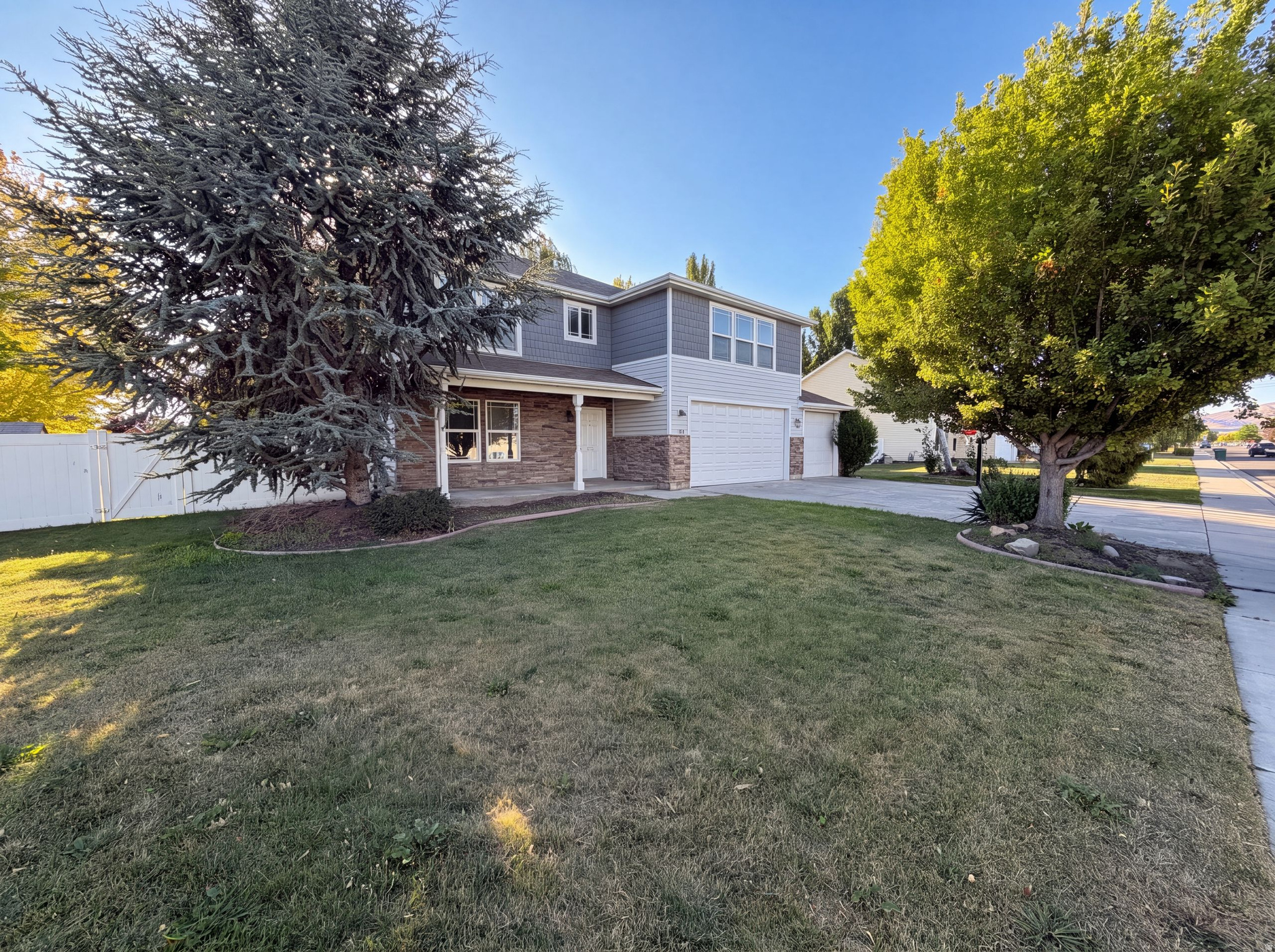 BENNY ESTATES - Residential