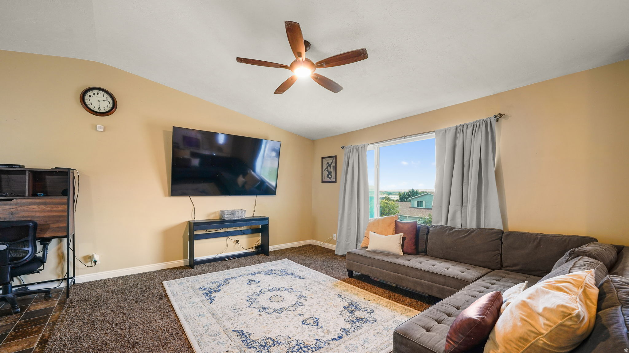 EAGLE RIDGE - Residential