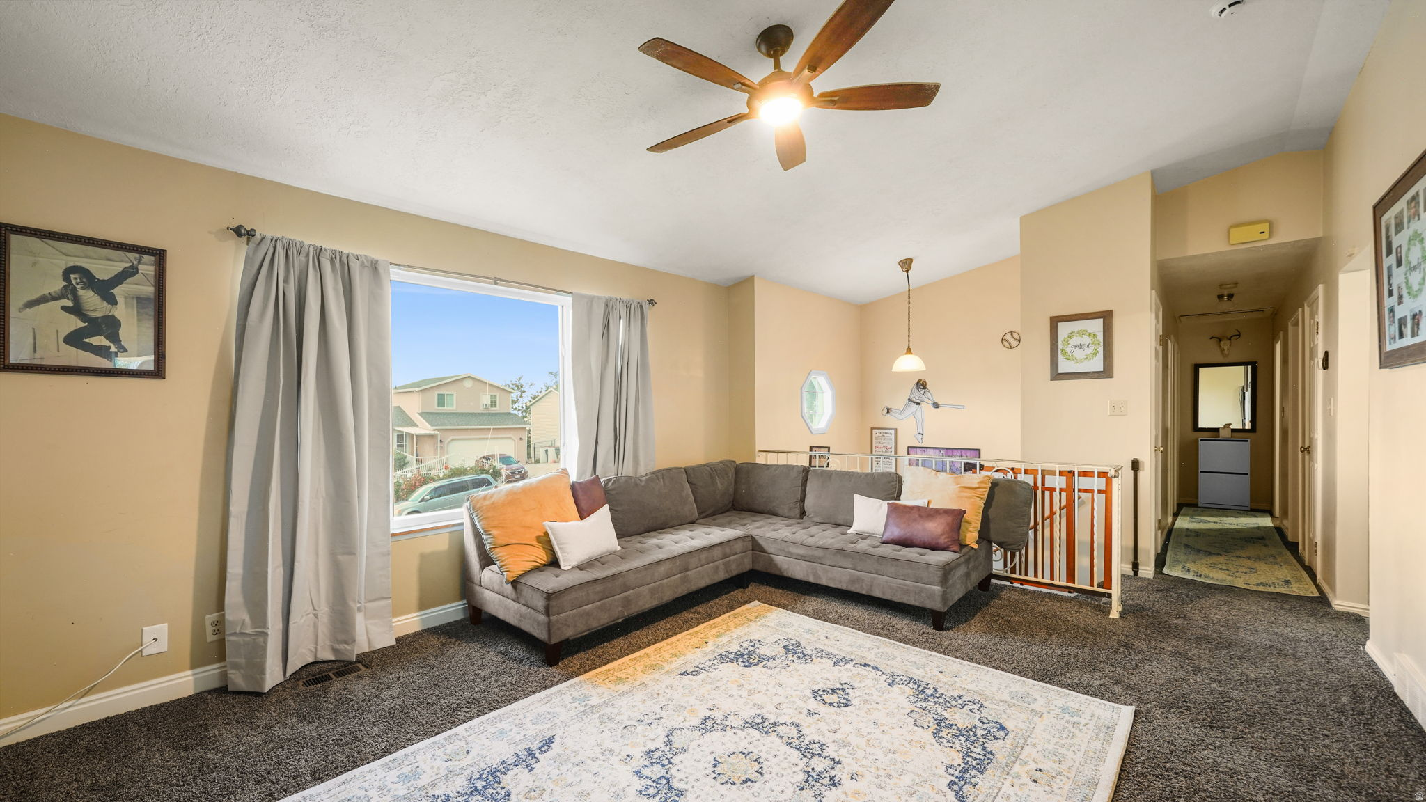 EAGLE RIDGE - Residential