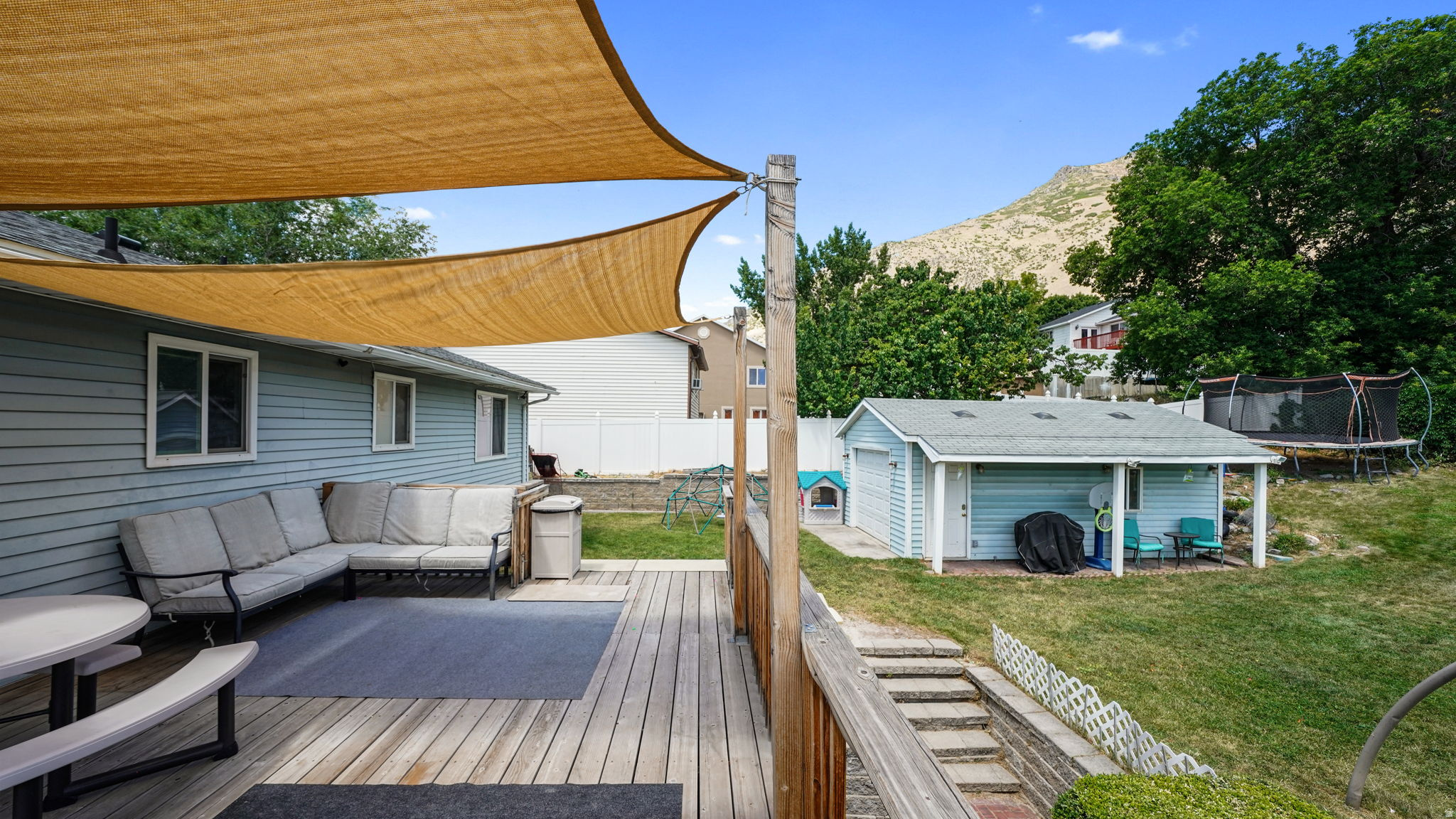 EAGLE RIDGE - Residential