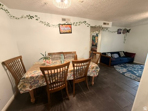 WESTBURY - Residential
