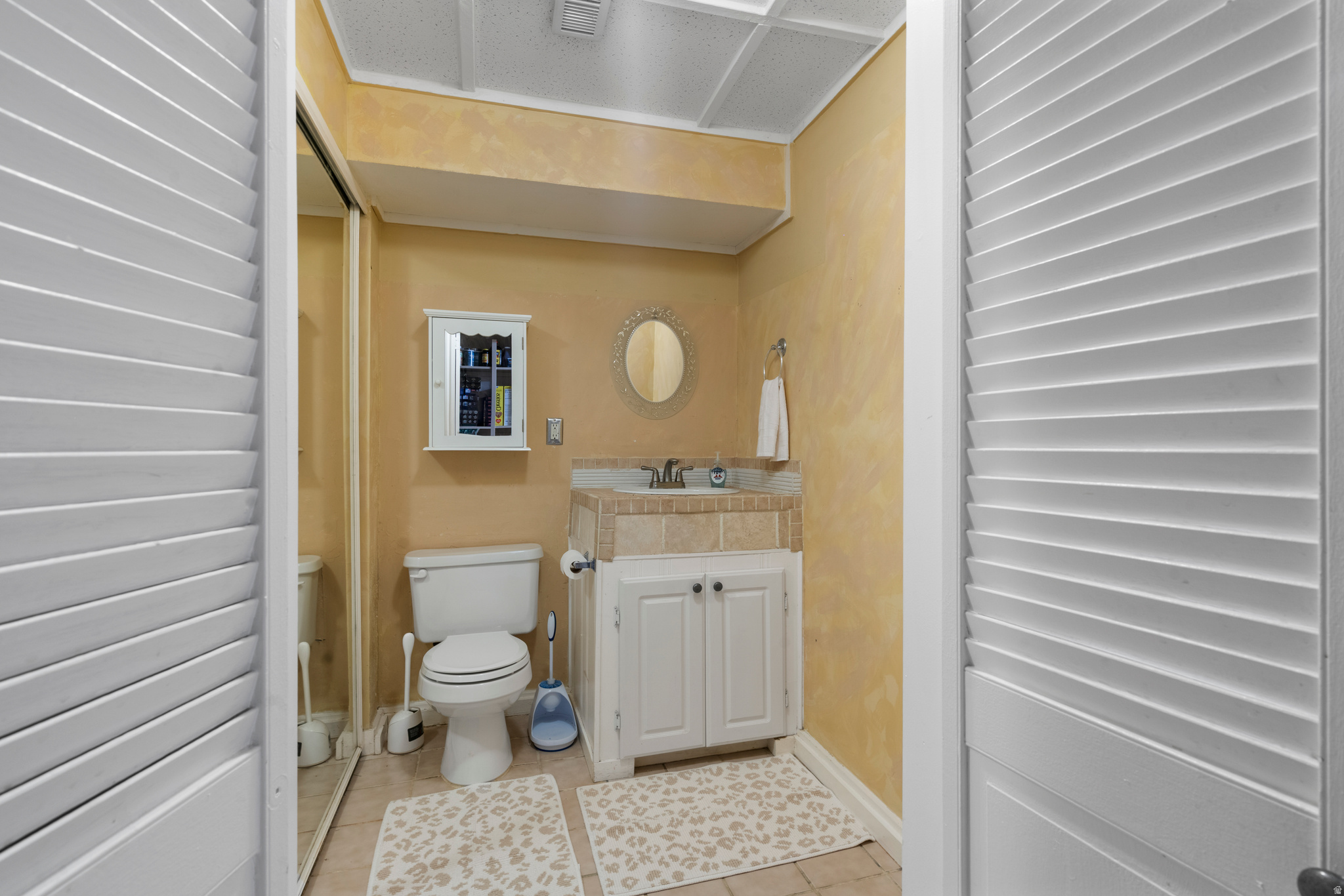 DAVIS TOWNHOMES - Residential