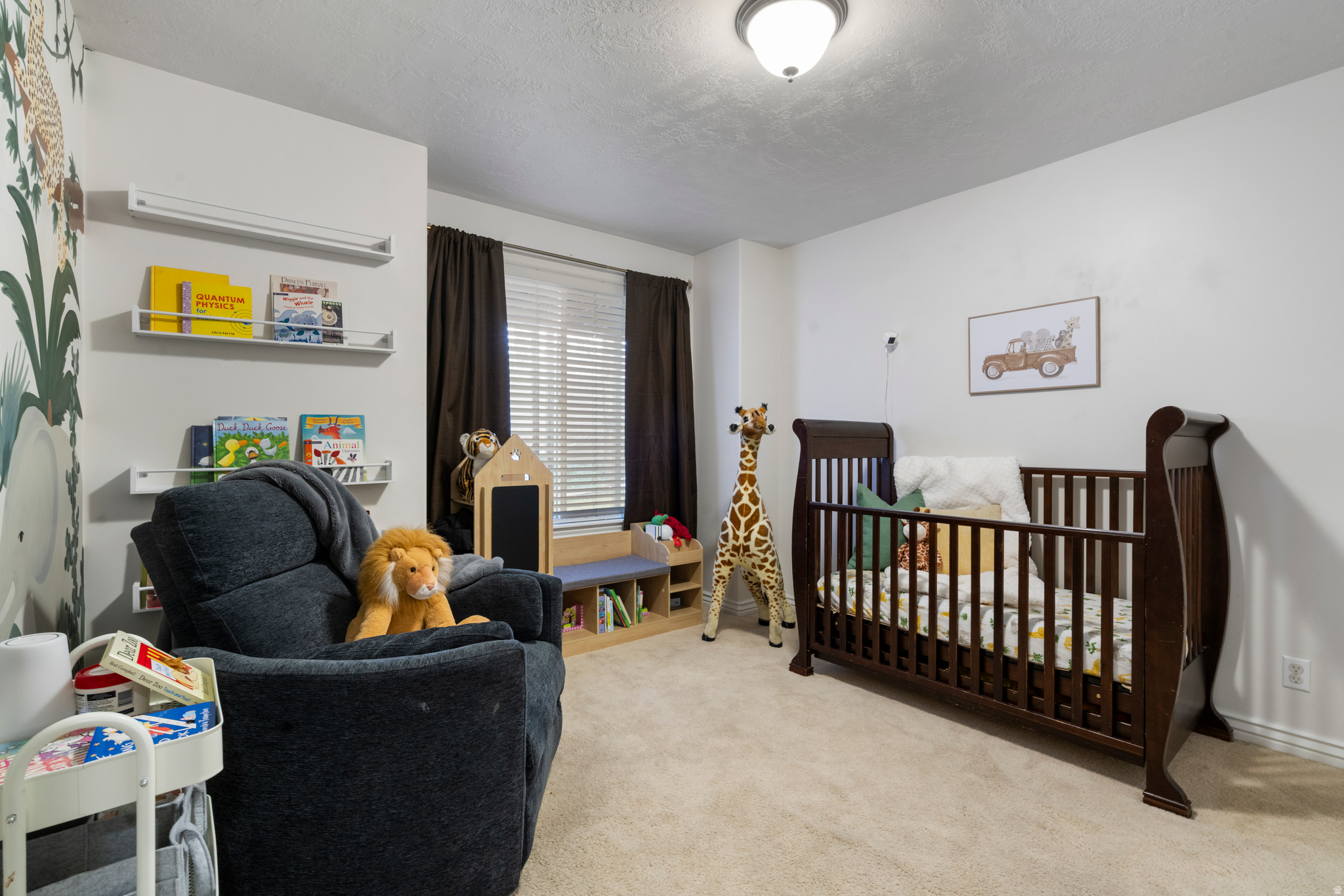 DAVIS TOWNHOMES - Residential