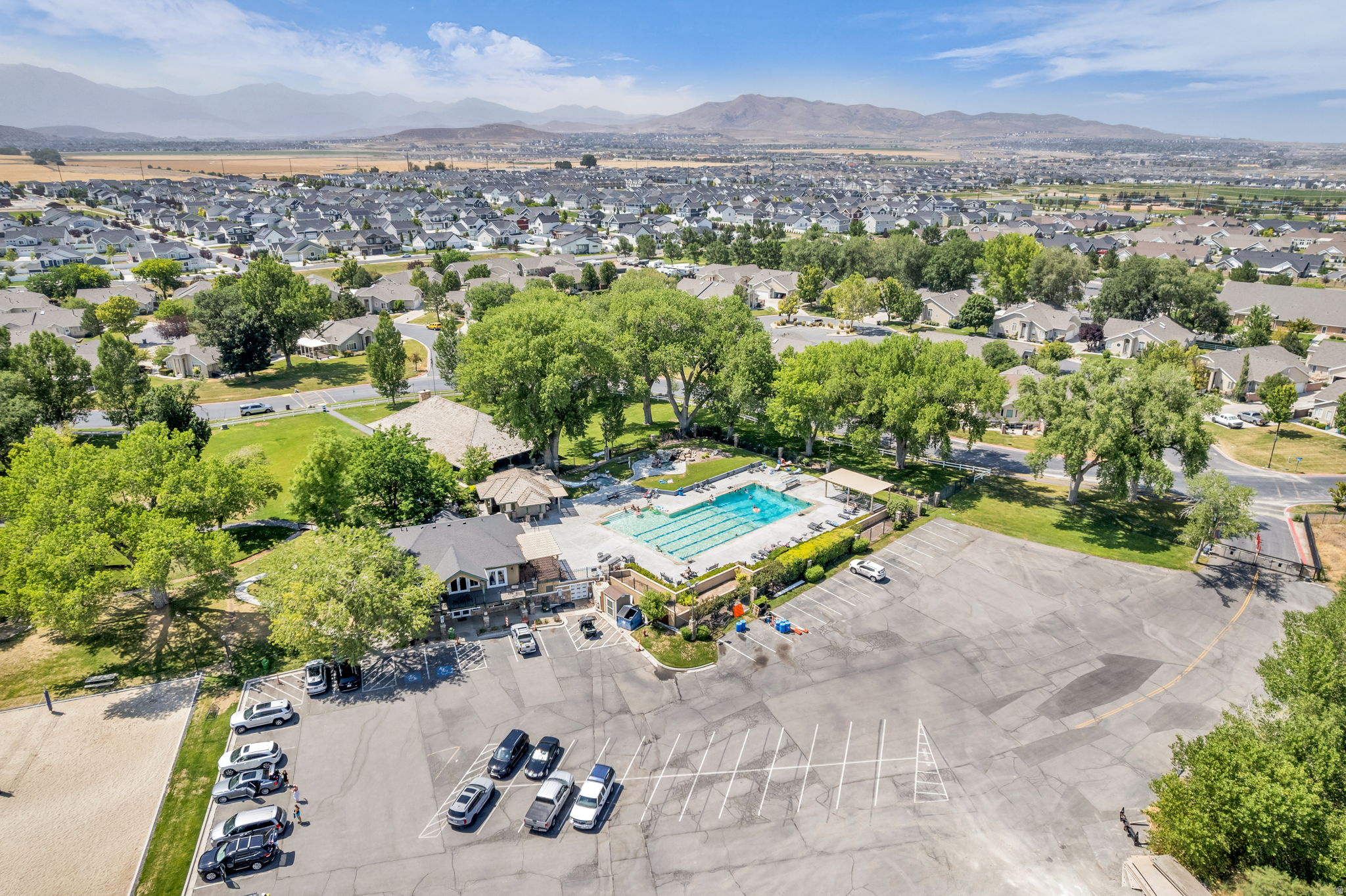 LAKESIDE - Residential