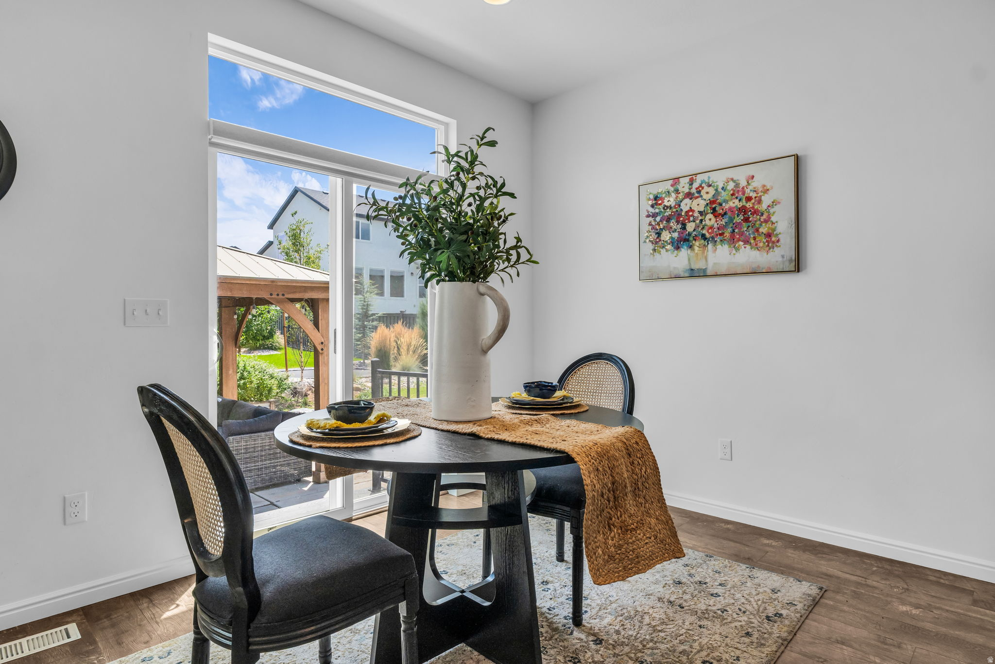 LAKESIDE - Residential
