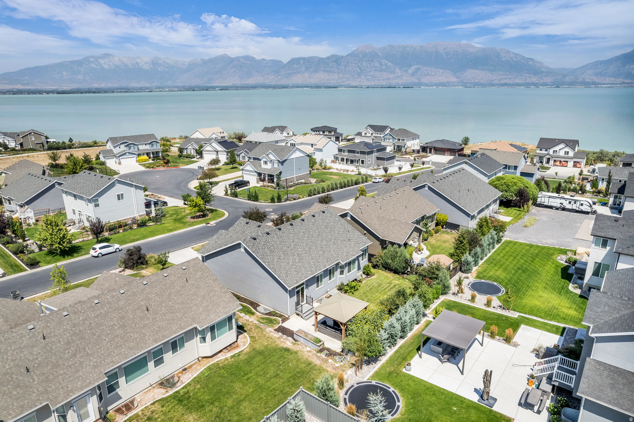 LAKESIDE - Residential