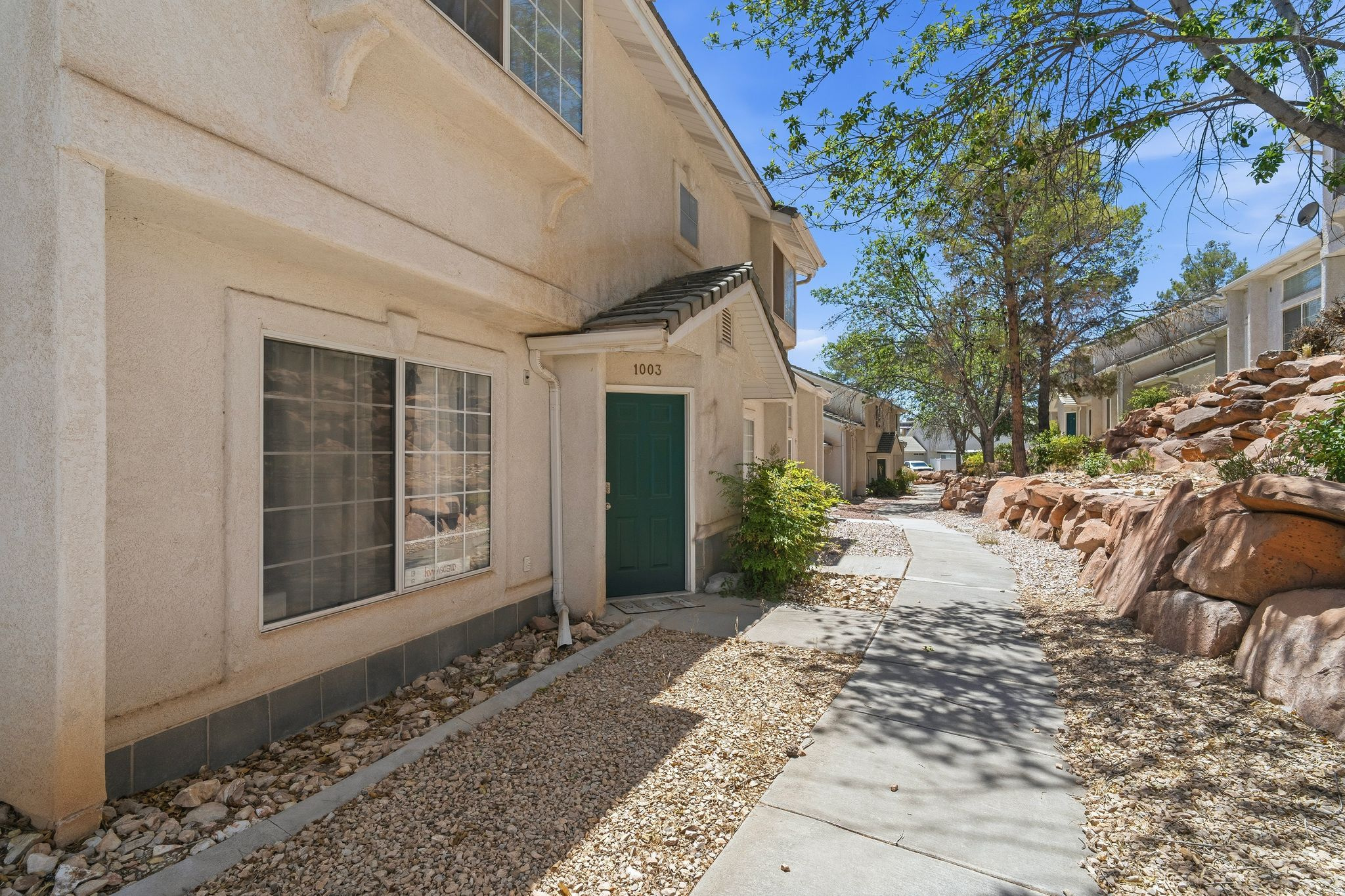 Welcome to this well-maintained townhome in a convenient Washington location. Recent updates, including newer paint and laminate flooring, give the home a fresh, move-in ready feel. The functional floor plan offers comfortable living spaces, spacious bedrooms, and plenty of room for everyday life. Enjoy low-maintenance living with easy access to I-15, shopping, dining, schools, parks, trails, and other local amenities. Whether you're looking for a primary residence, a second home, or an investment property, this townhome offers a great combination of comfort, convenience, and value.
