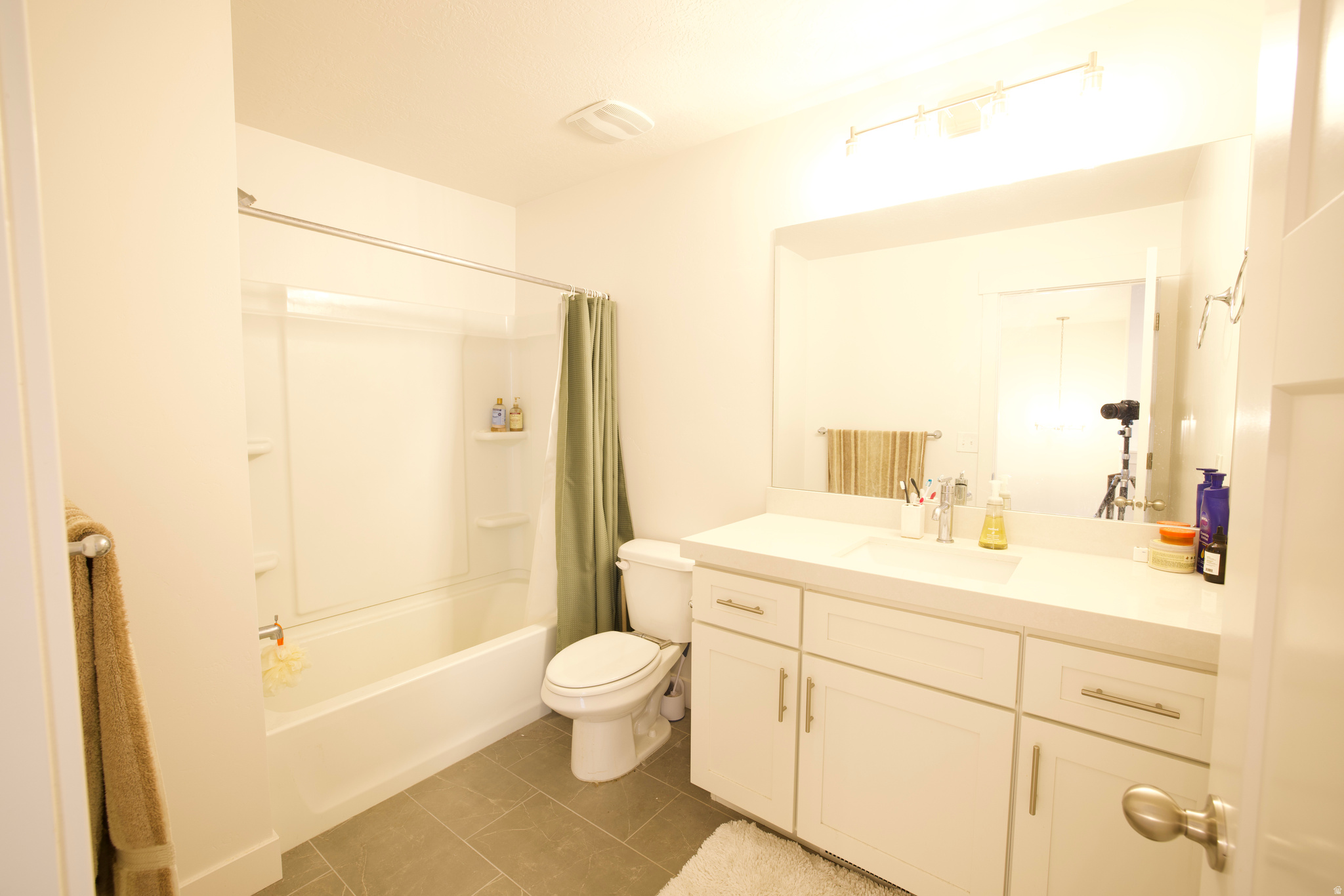 MEADOWS - Residential