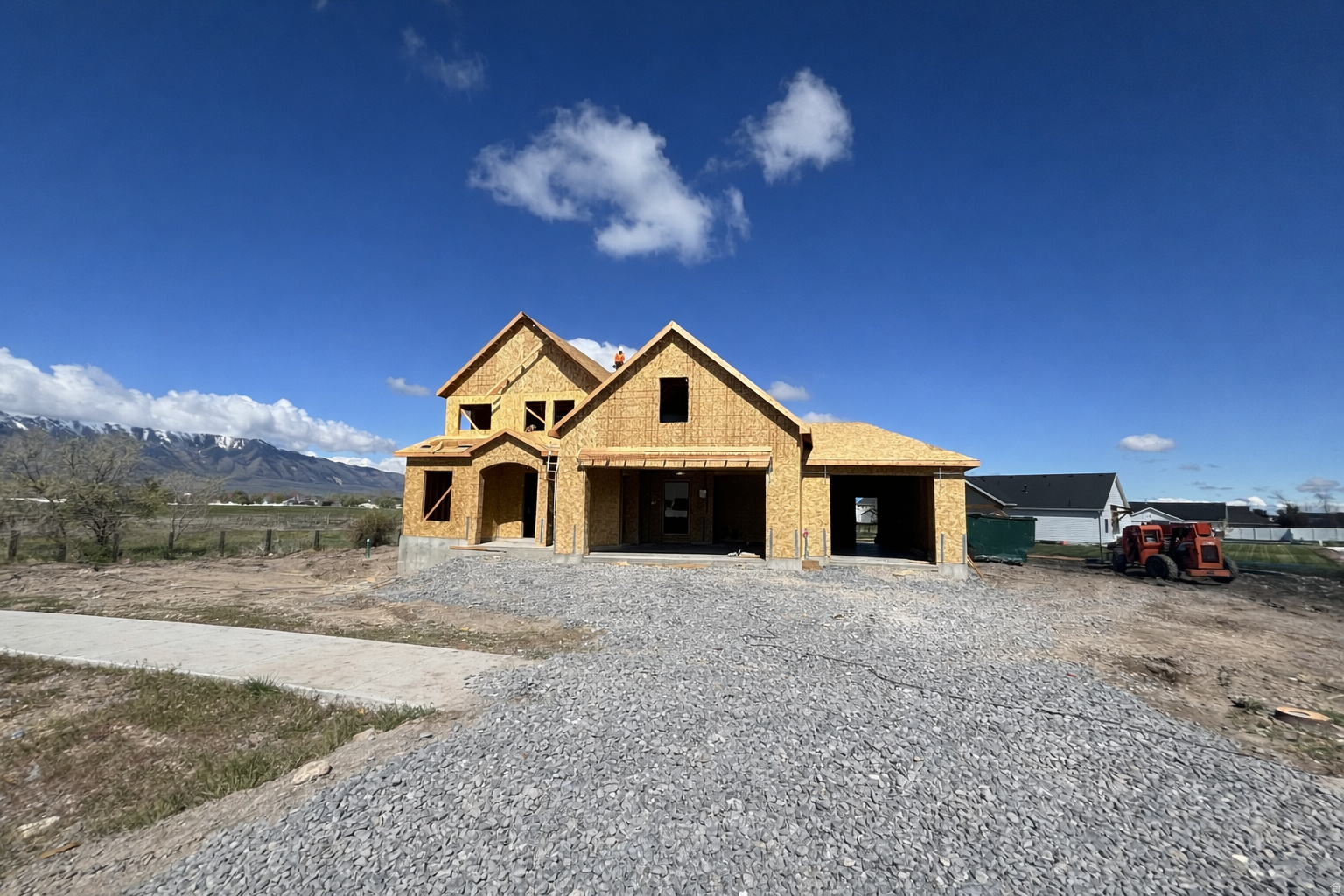 HERITAGE CROSSING - Residential