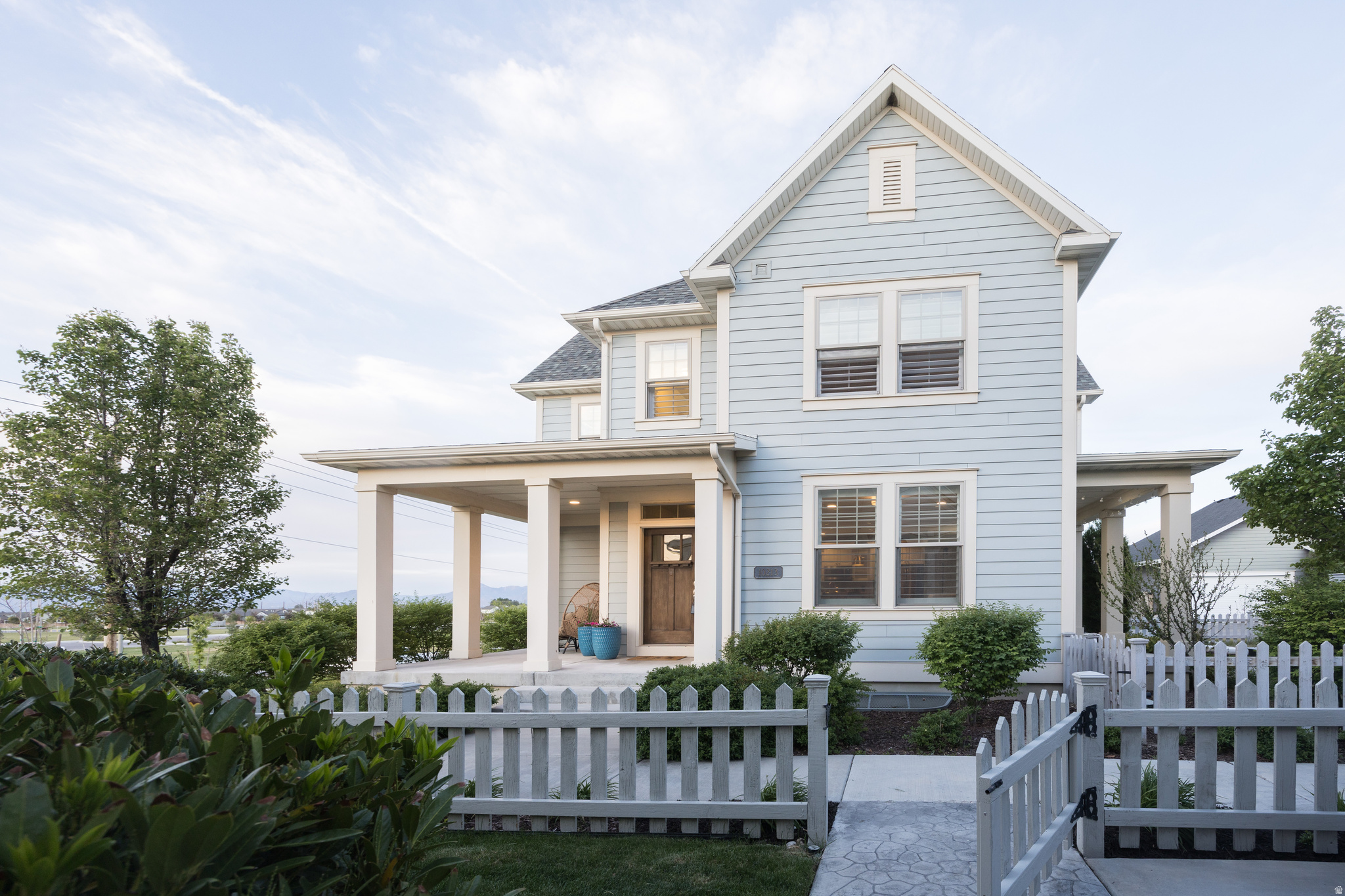 The best of Daybreak's North Shore Neighborhood is here! This gorgeous two-story is unique in many ways including unobstructed views of the Salt Lake Valley due to it's location just south of Bingham Regional Park and Glenmoor Golf Course as well as that coveted 5th bedroom. Enjoy all the privacy in the world at the end of a secluded cul-de-sac and sit out on your porch to watch everything happening at the park as the sun sets. Bright interior, its own patio, freshly painted, en-suite primary bath and walk-in closet, this home has everything you could ask for! Plus the seller is willing to seller finance an approved buyer. The features are endless in this stunning Daybreak gem!