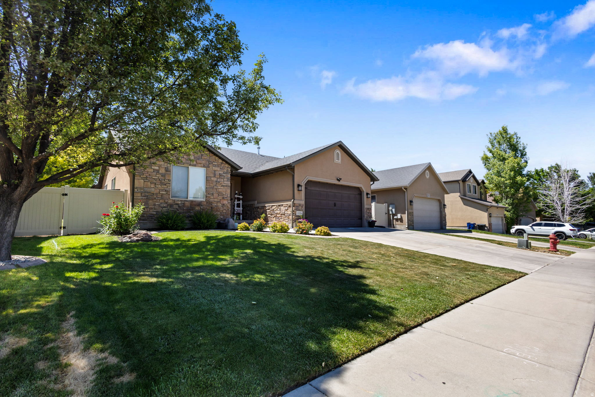 HERRIMAN VILLAGE - Residential