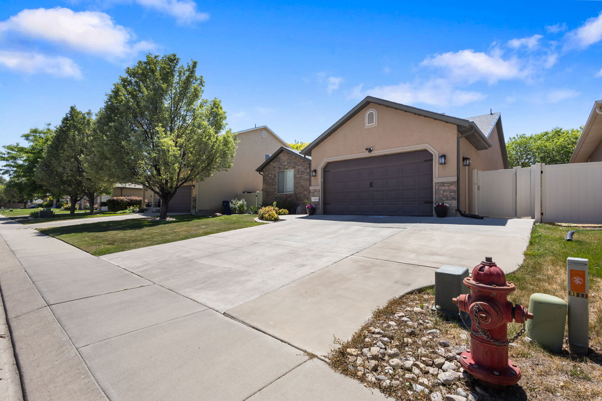 HERRIMAN VILLAGE - Residential