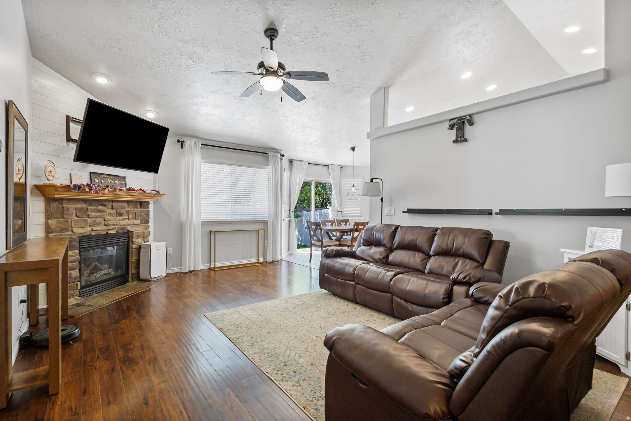 HERRIMAN VILLAGE - Residential