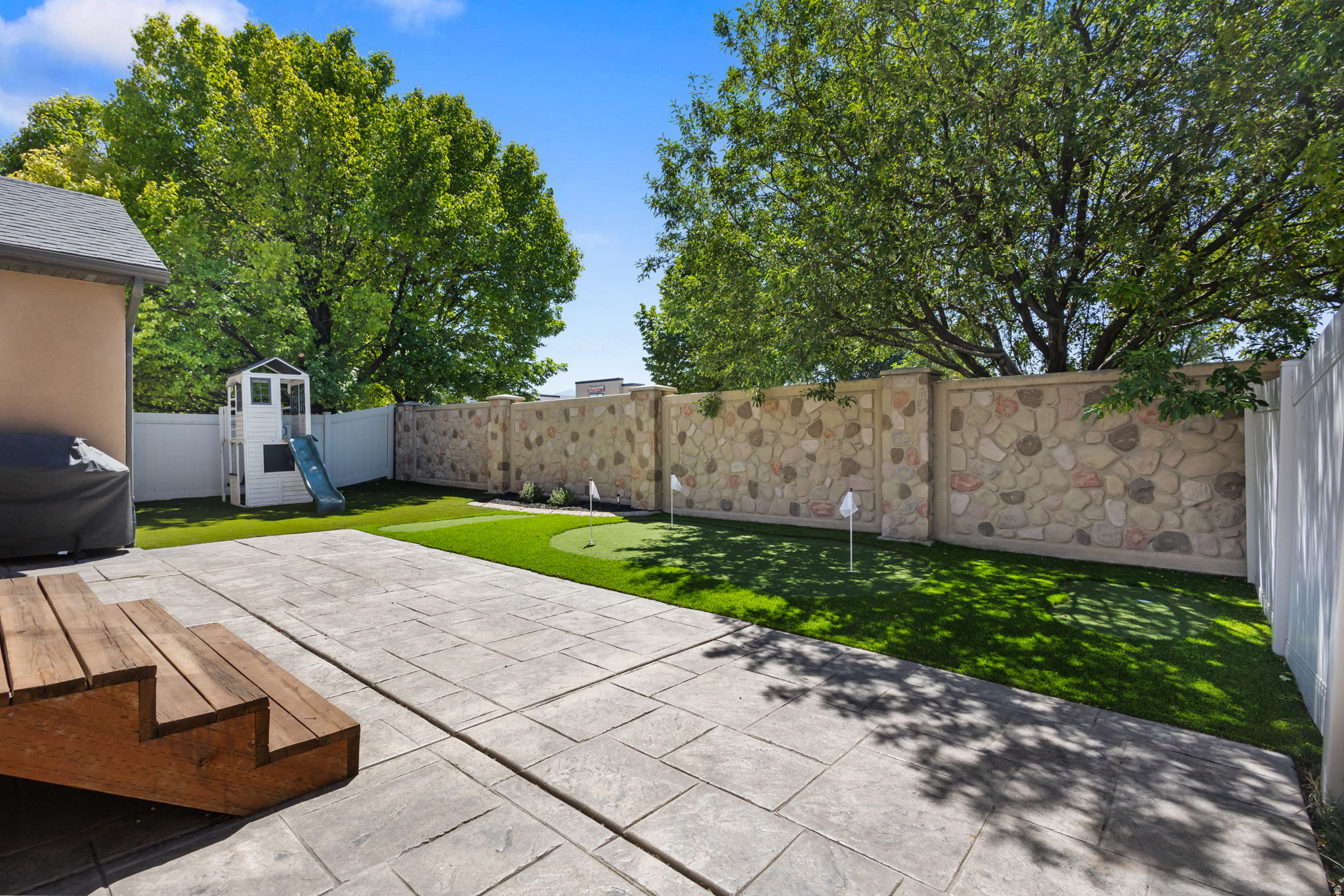 HERRIMAN VILLAGE - Residential