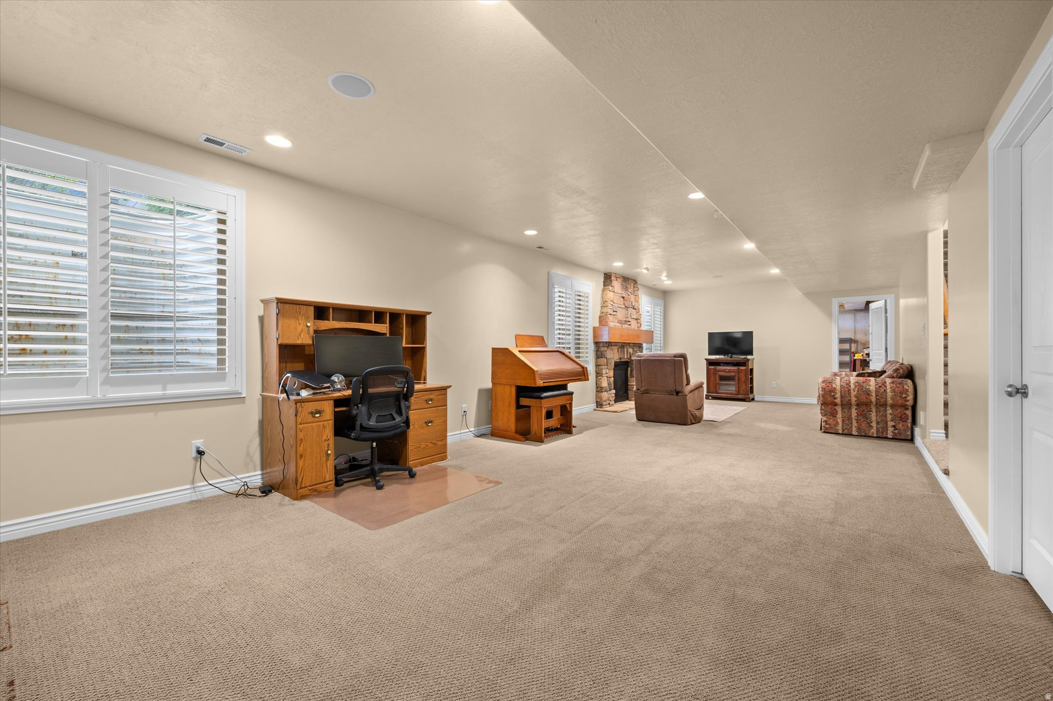 CRYSTAL CREEK - Residential