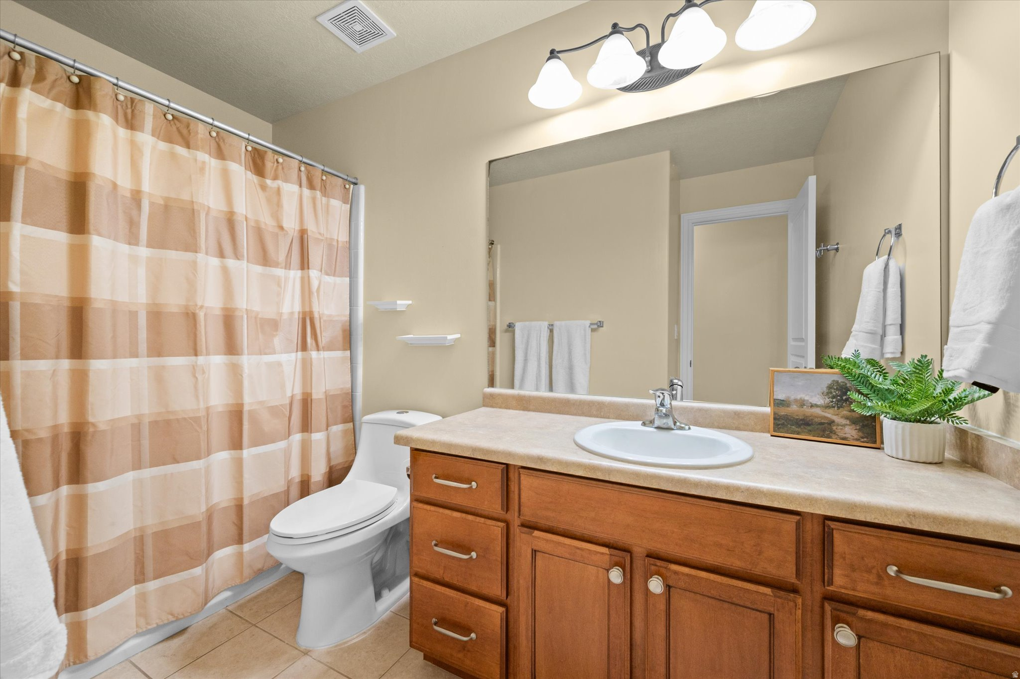 CRYSTAL CREEK - Residential