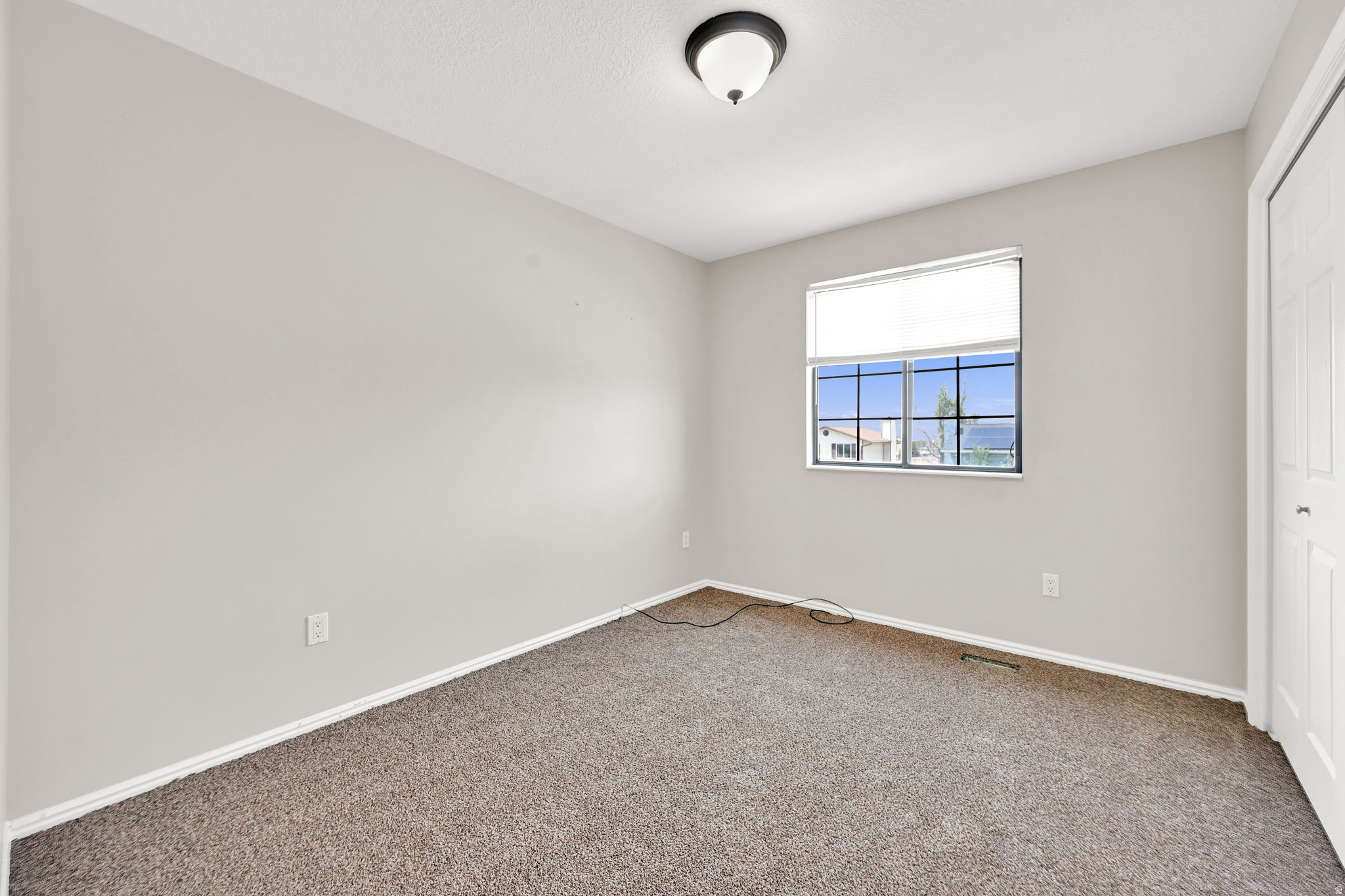 EAST MEADOW - Residential