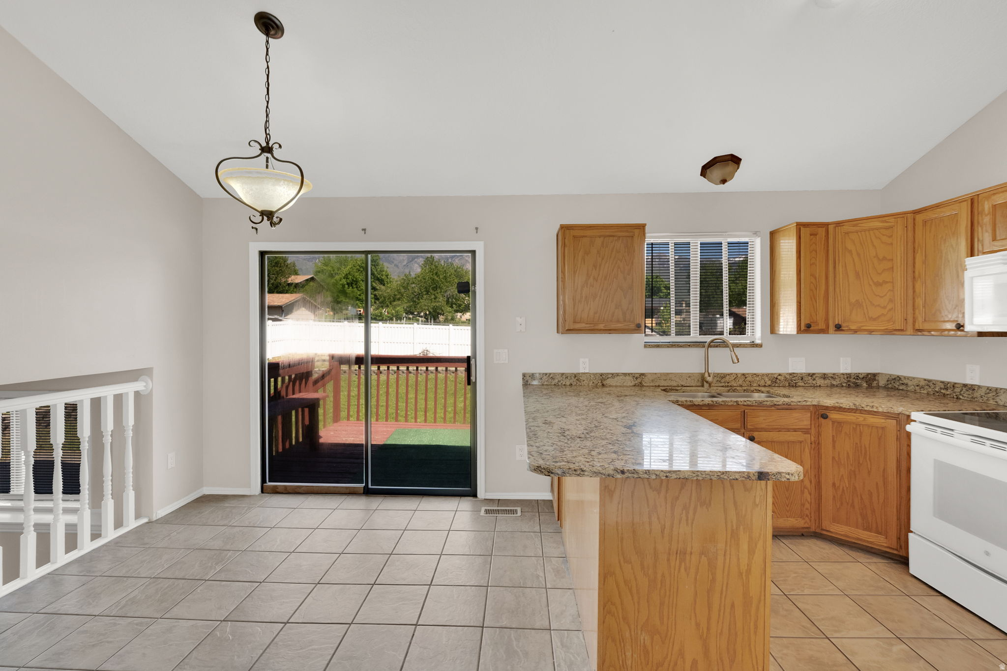 EAST MEADOW - Residential