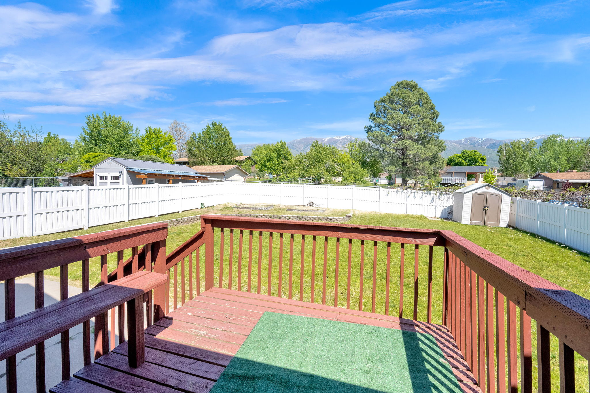 EAST MEADOW - Residential