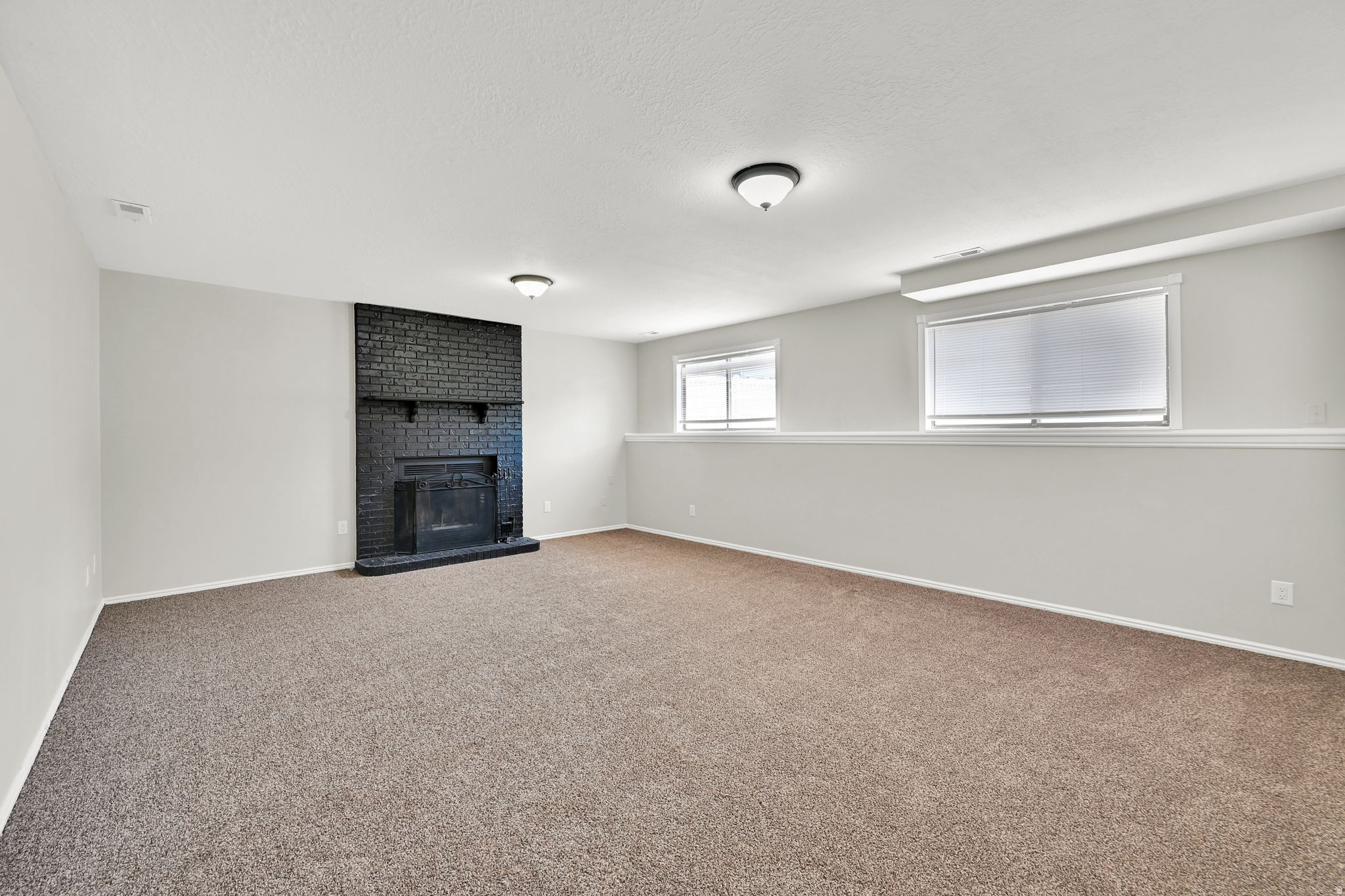 EAST MEADOW - Residential
