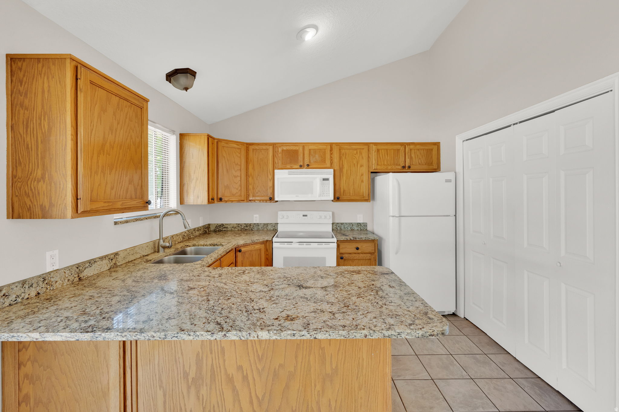 EAST MEADOW - Residential
