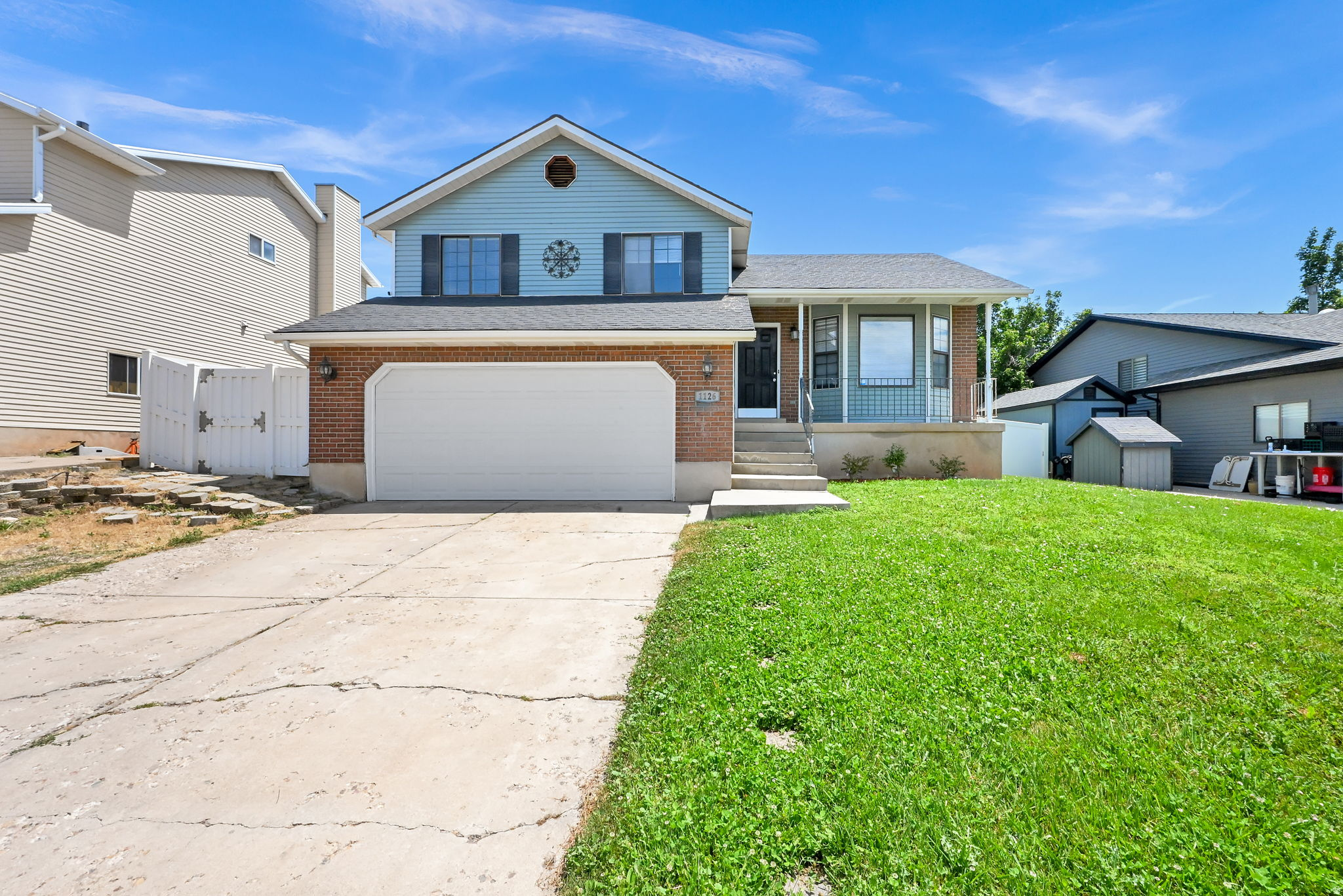 EAST MEADOW - Residential