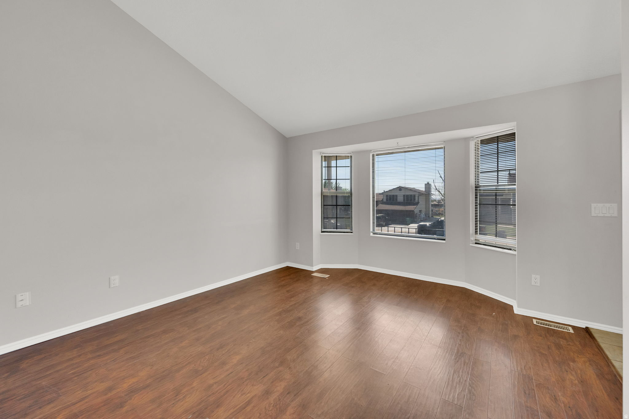 EAST MEADOW - Residential