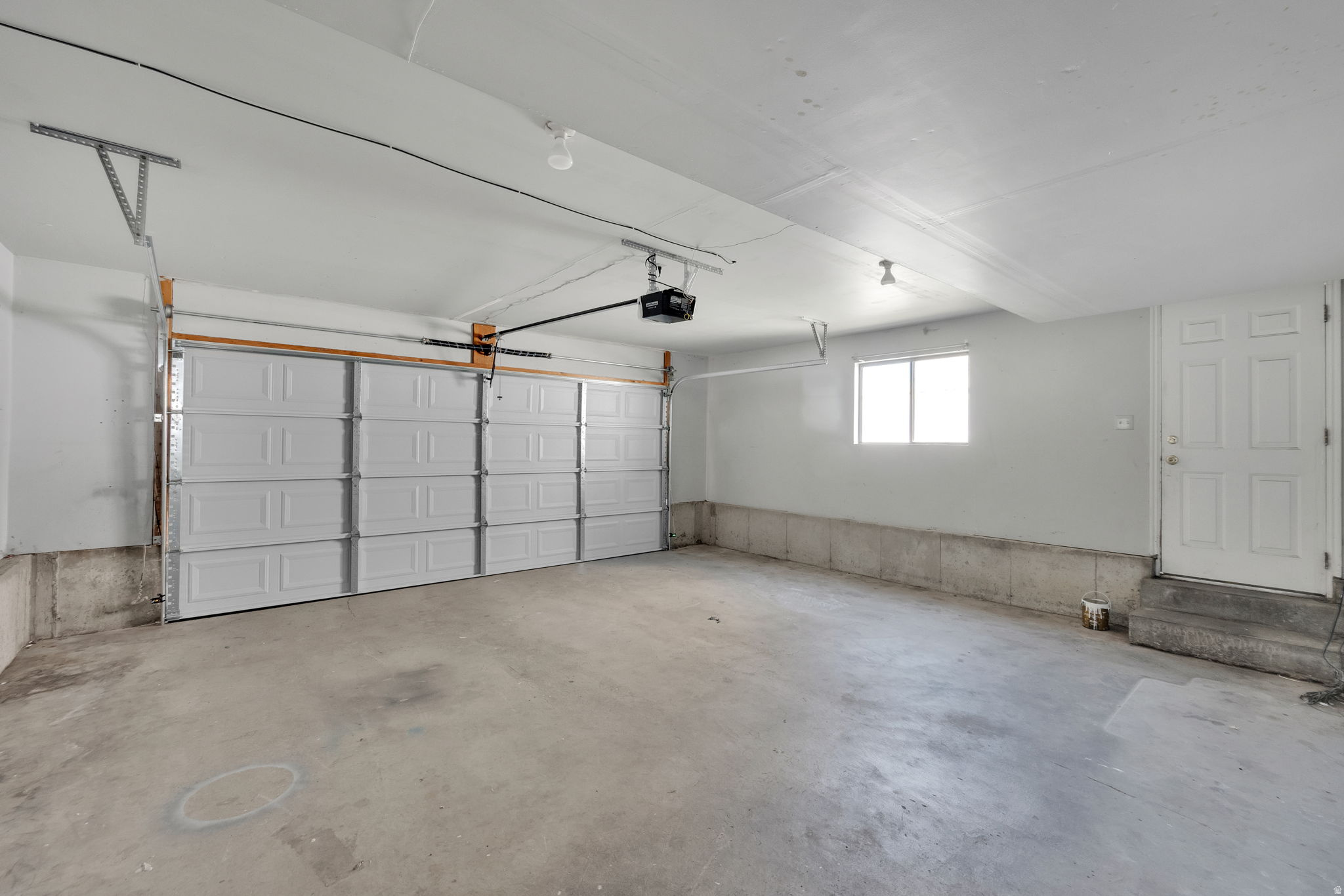 EAST MEADOW - Residential