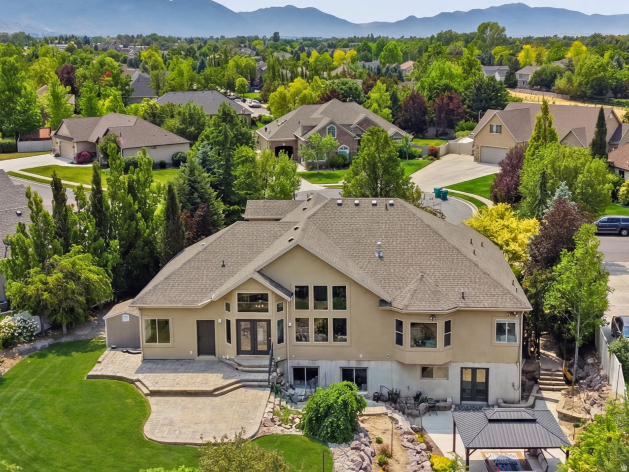 CANTERBURY NORTH - Residential