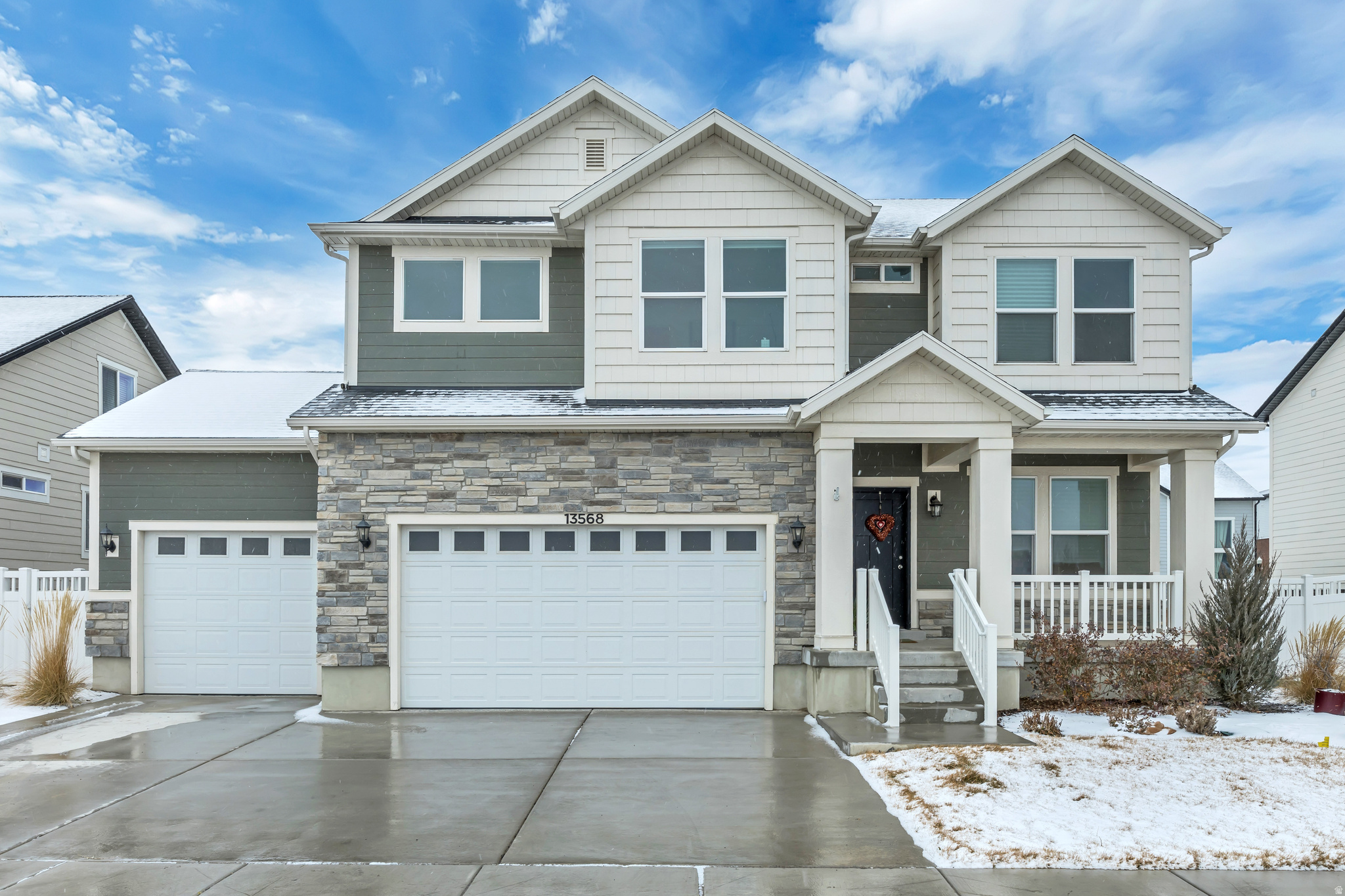 MOUNTAIN RIDGE - Residential