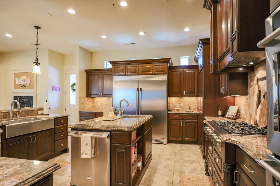 HERITAGE ESTATES PH 5 - Residential