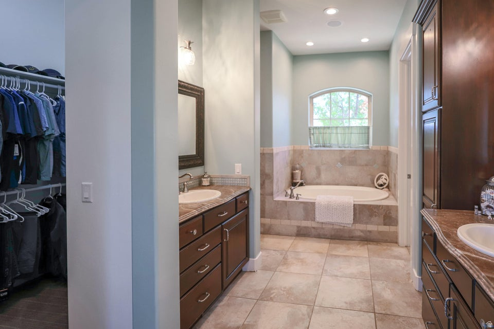 HERITAGE ESTATES PH 5 - Residential