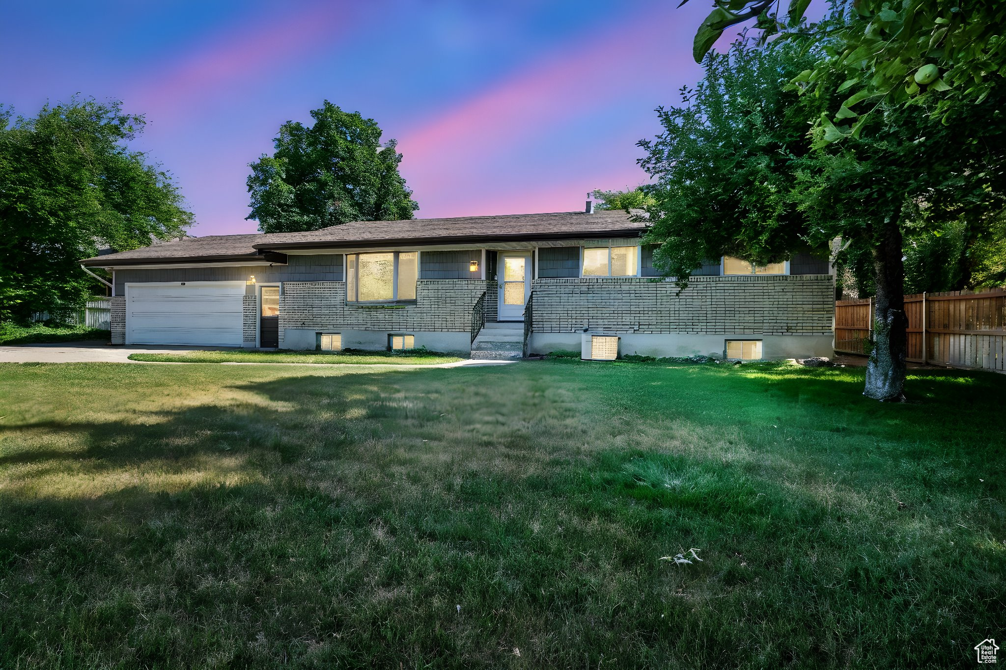 RIVER HEIGHTS - Residential