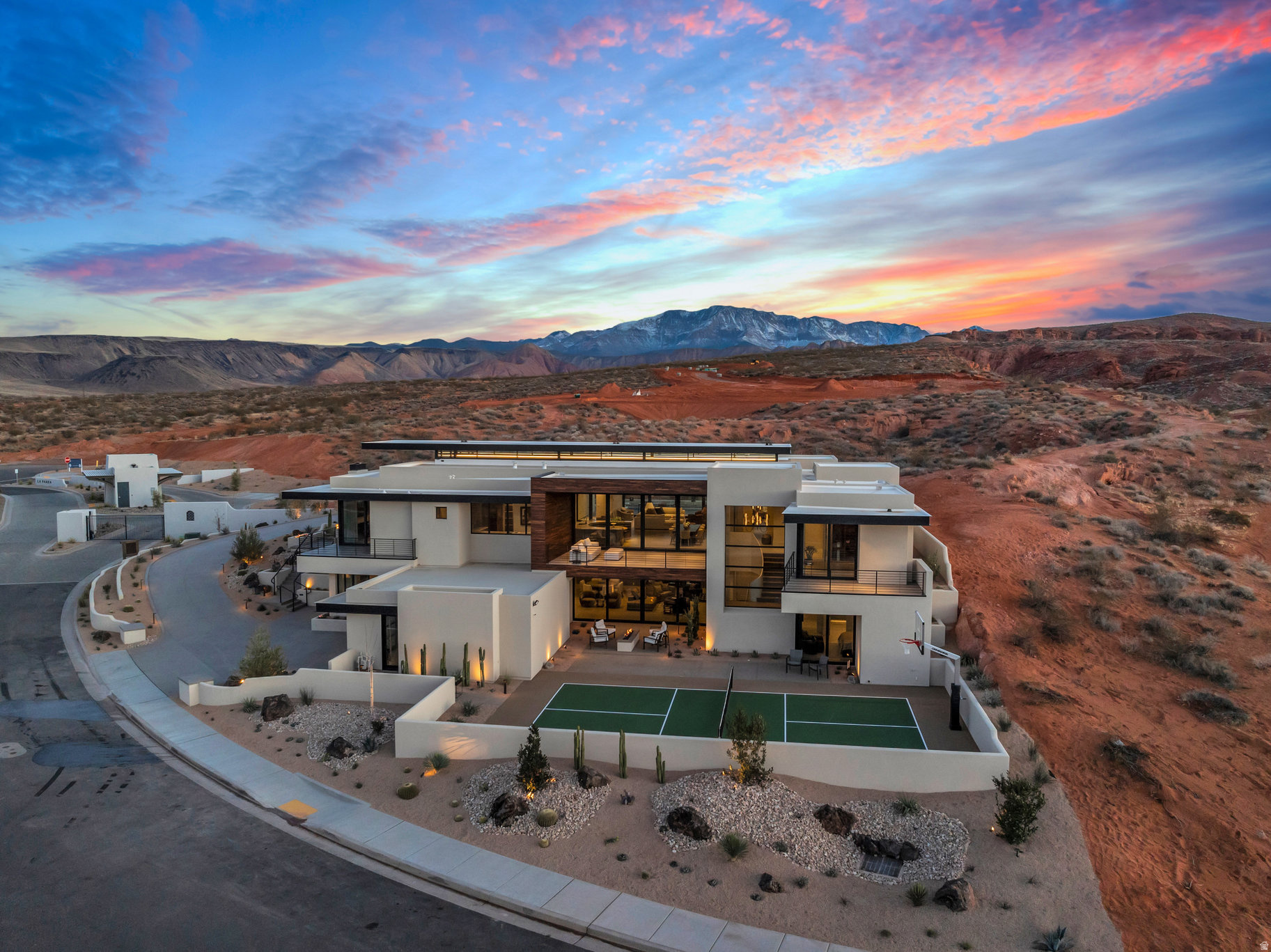 SOLENTE VILLAGE - Residential