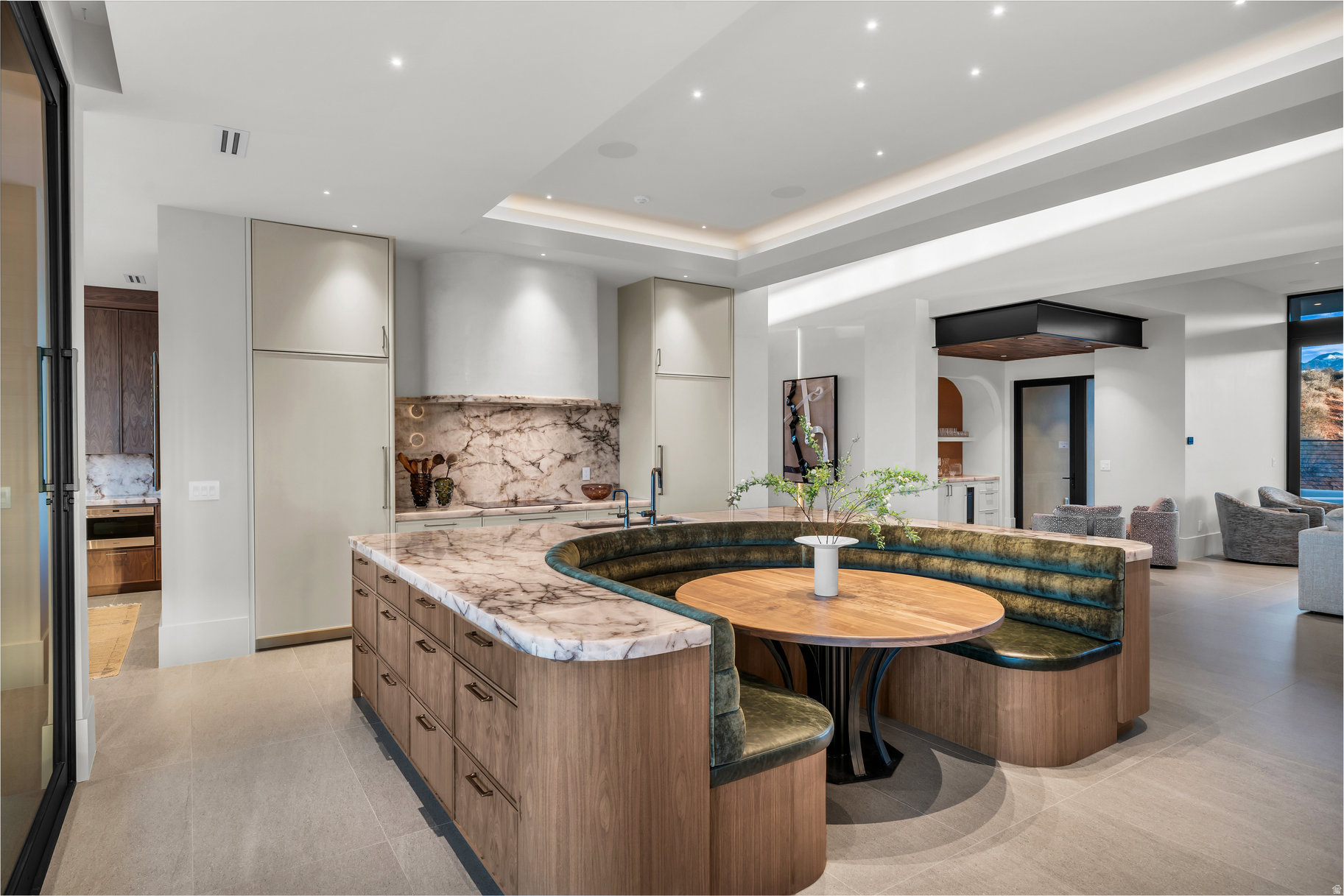 SOLENTE VILLAGE - Residential