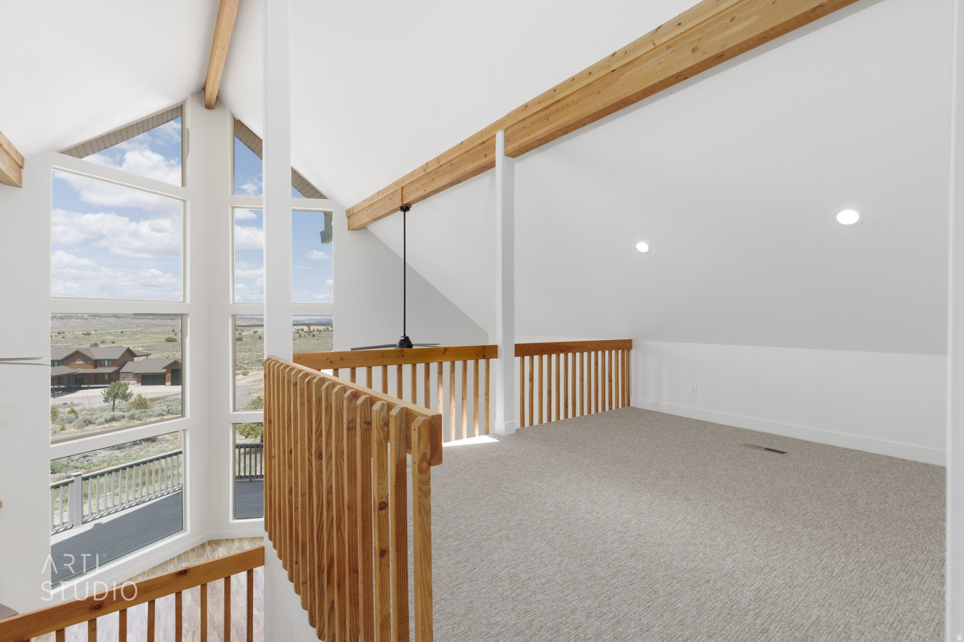 PAUNSAUGUNT CLIFFS SUBDIVISION - Residential