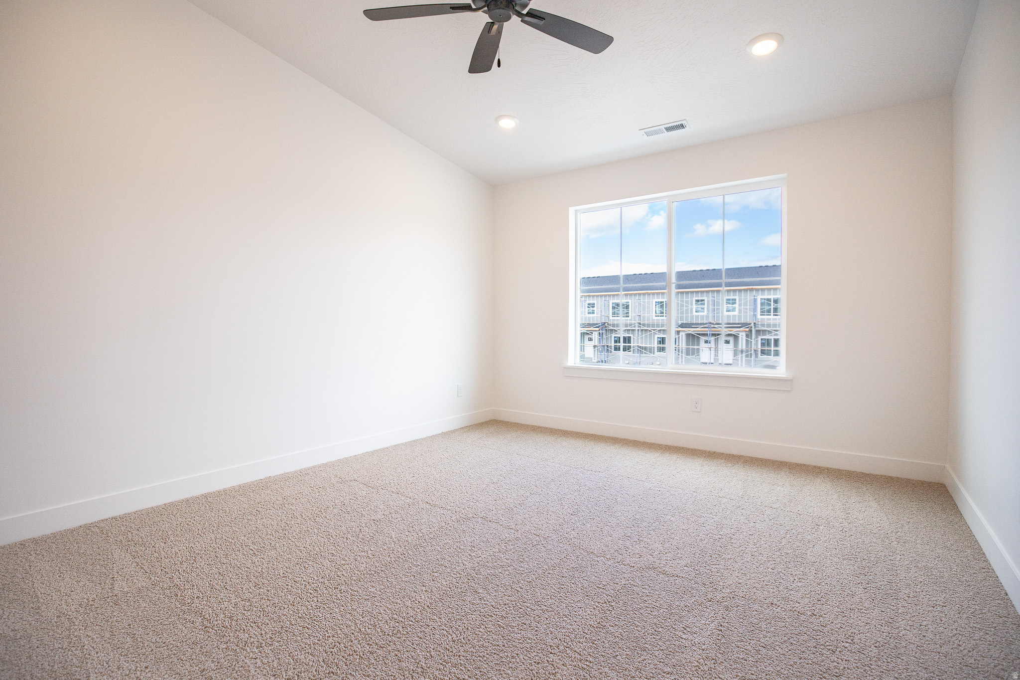 SALEM FIELDS - Residential
