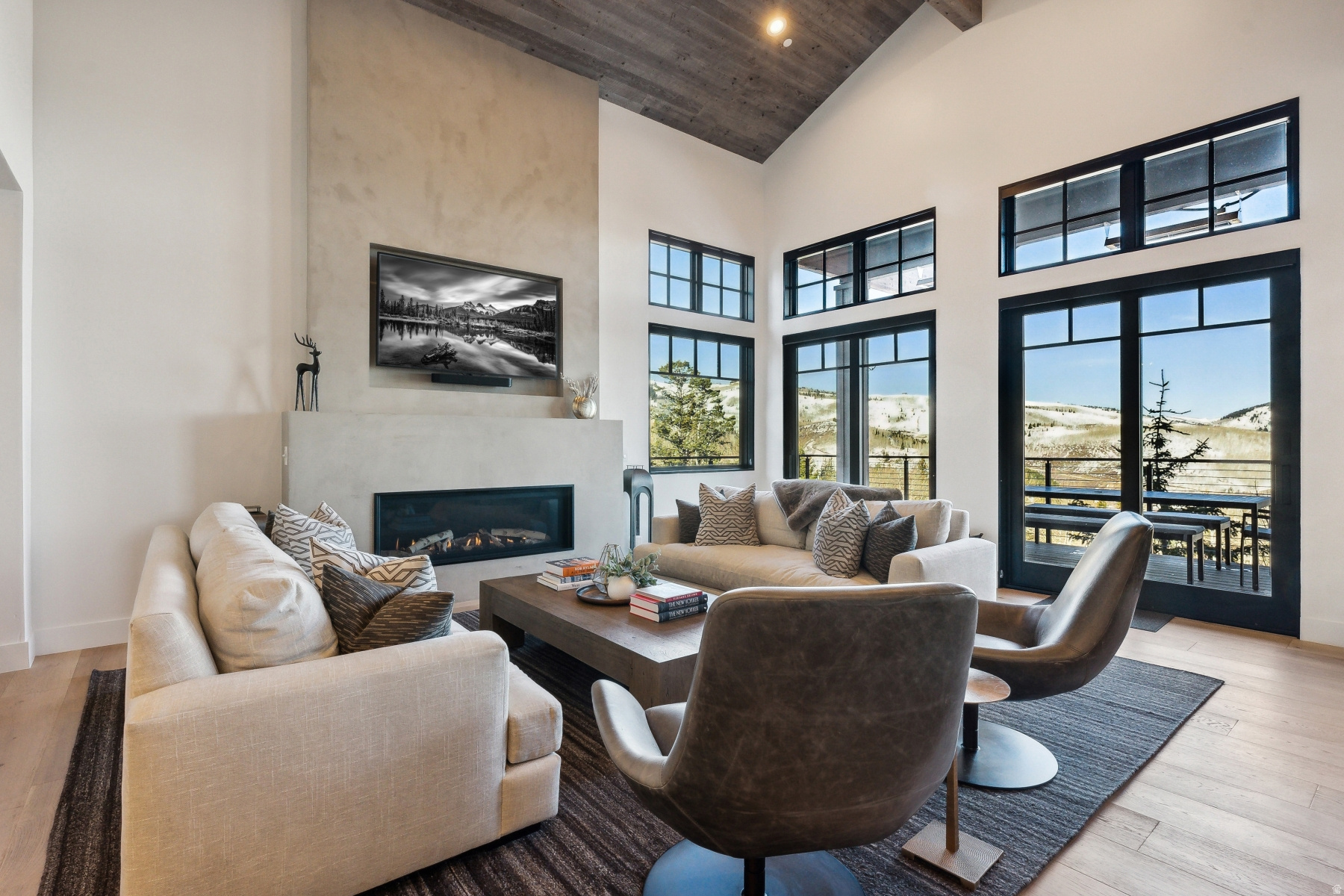 STAG LODGE - Residential