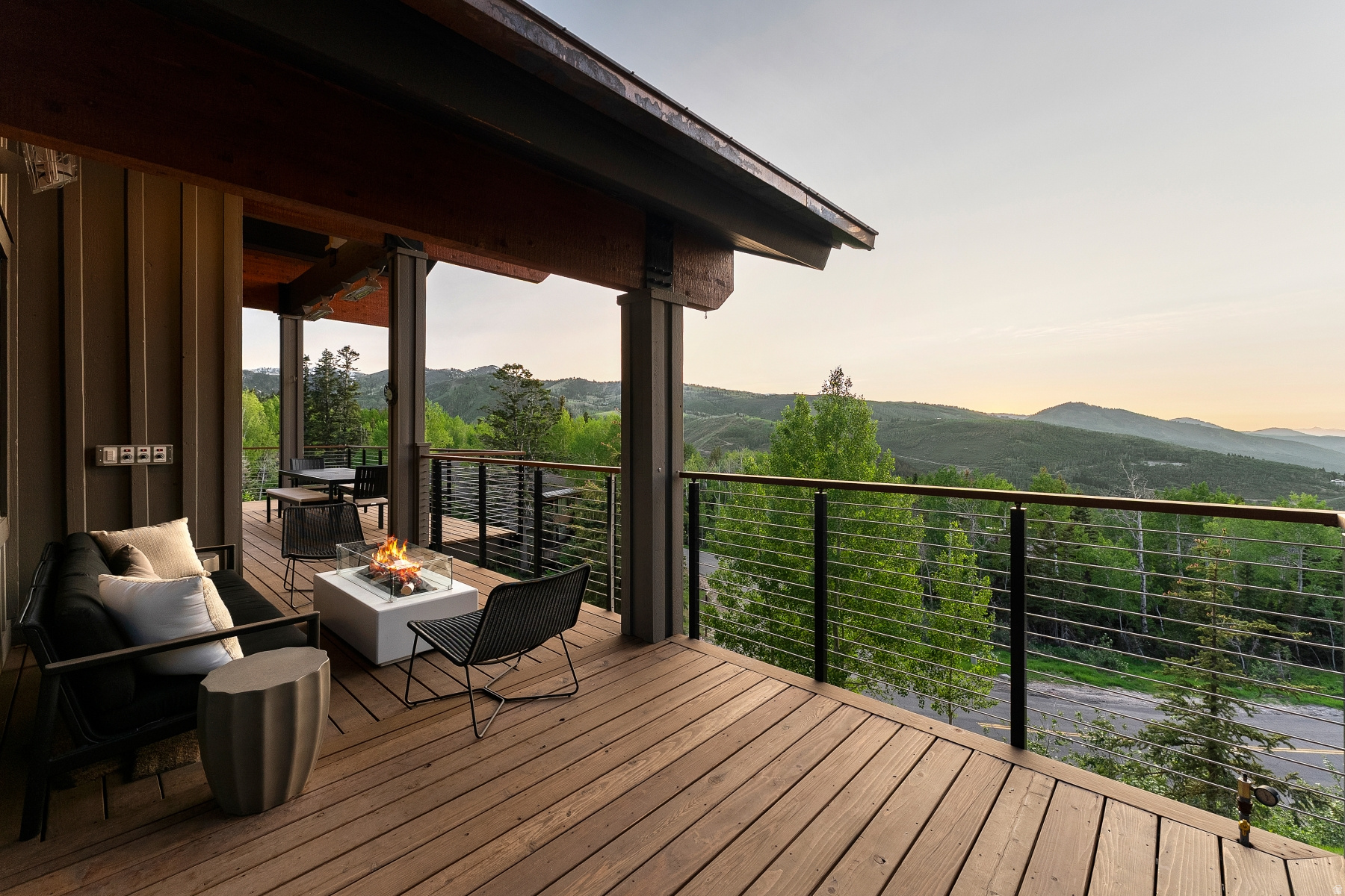 STAG LODGE - Residential