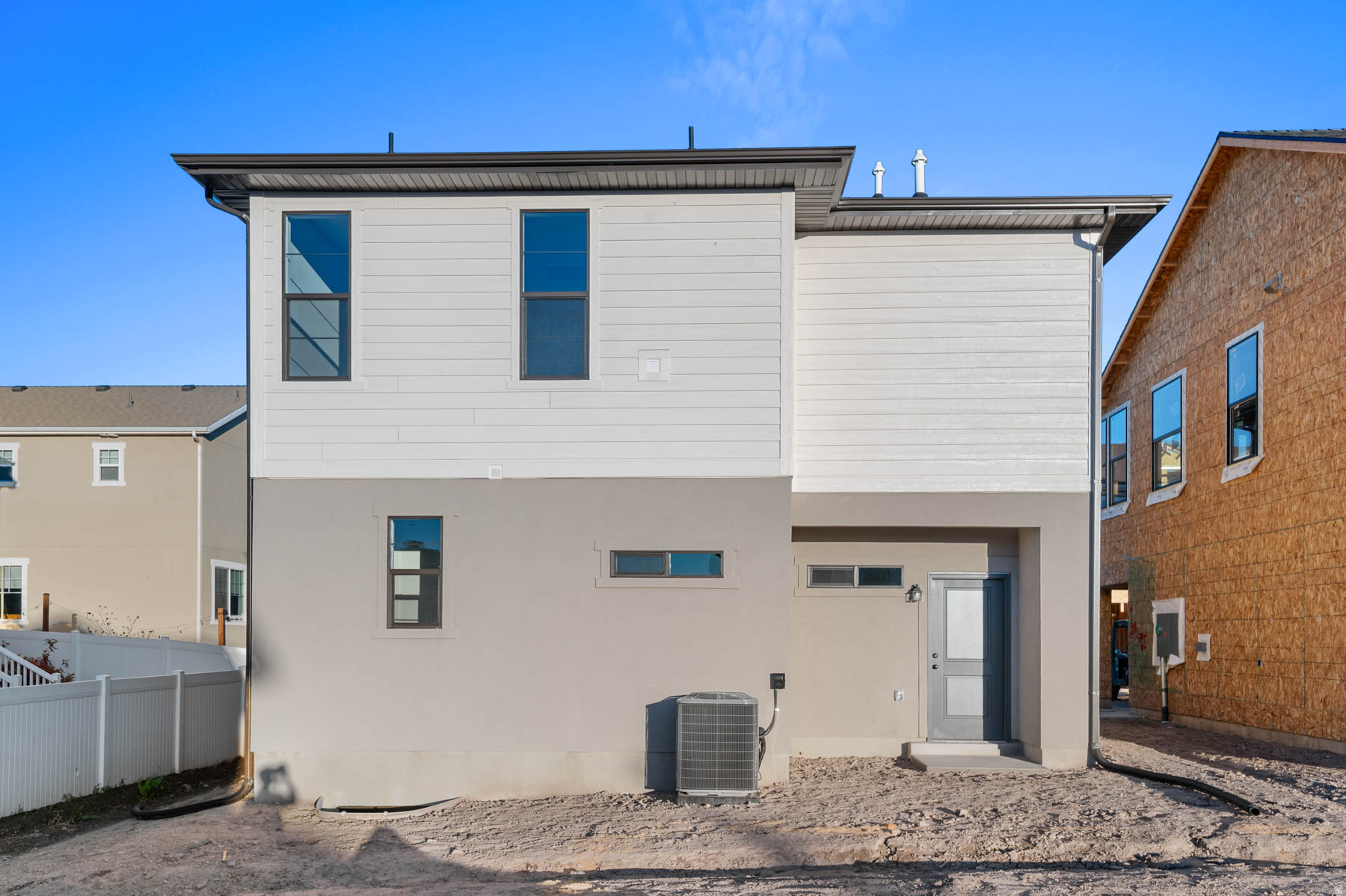 BROADVIEW SHORES COTTAGES 802 - Residential