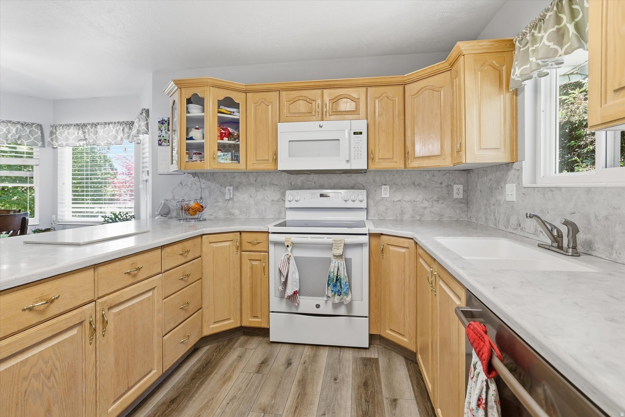 PEACH TREE ESTATES PH2 - Residential
