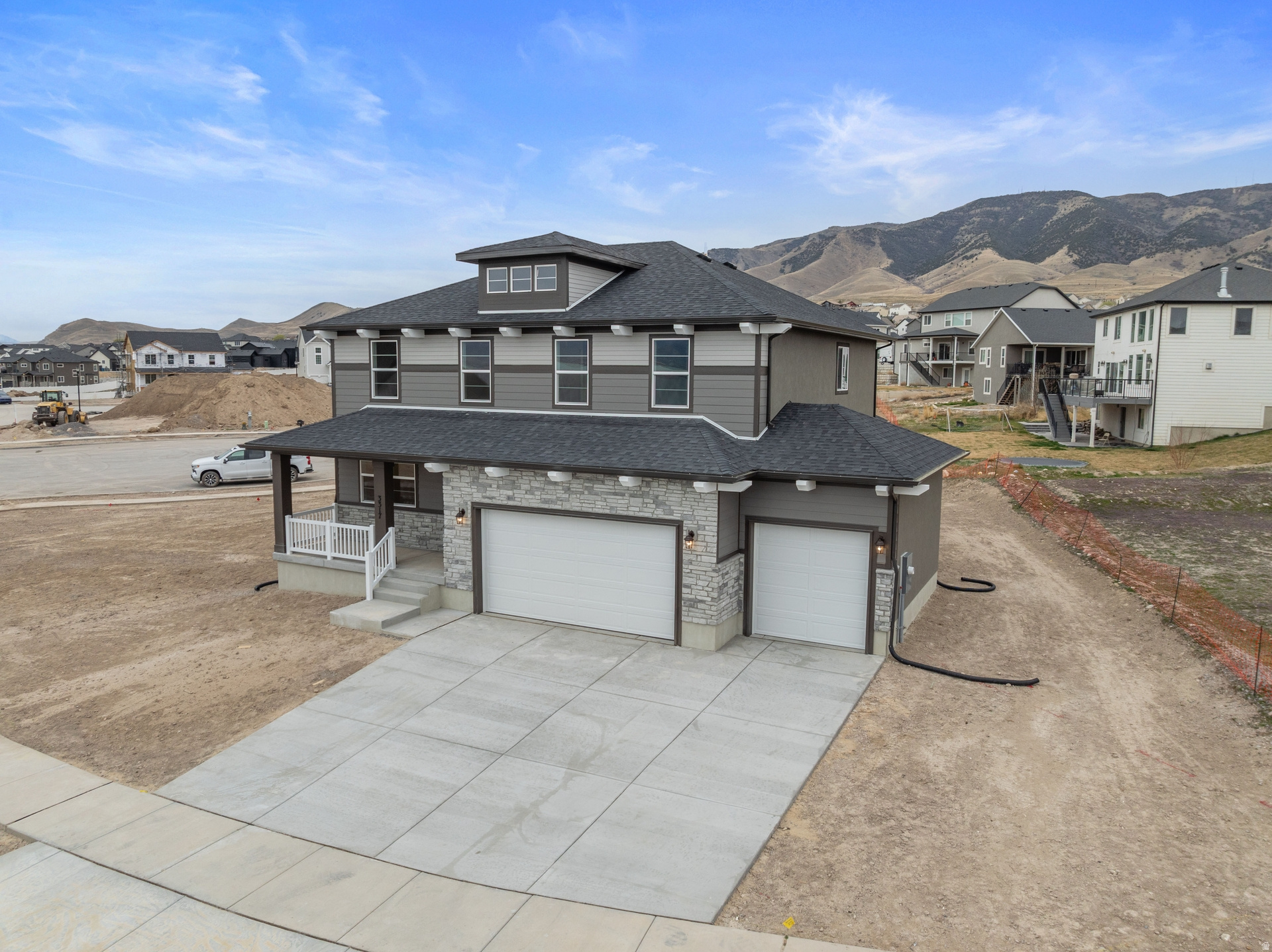 HERON HILLS - Residential