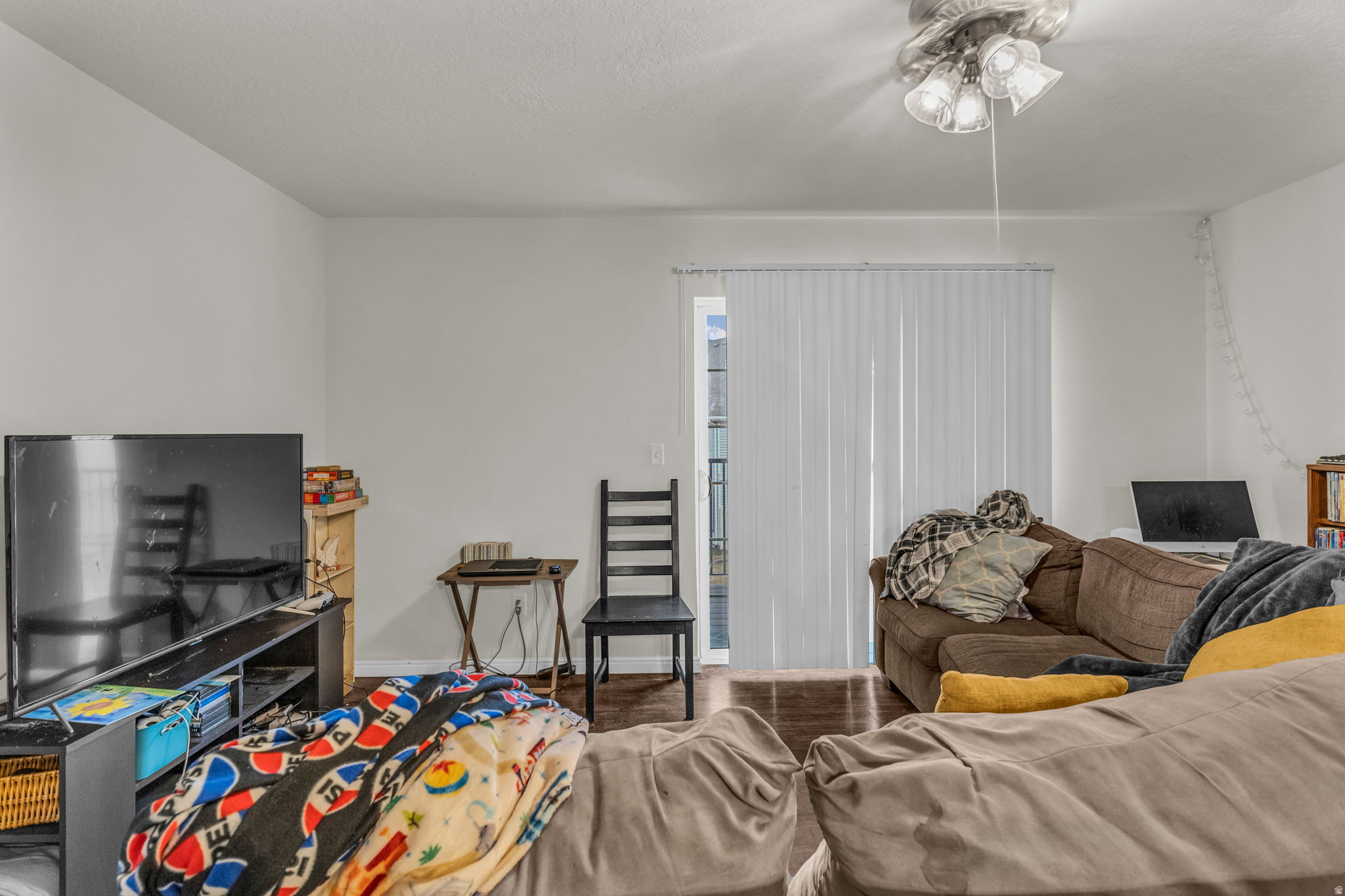 WESTBURY - Residential