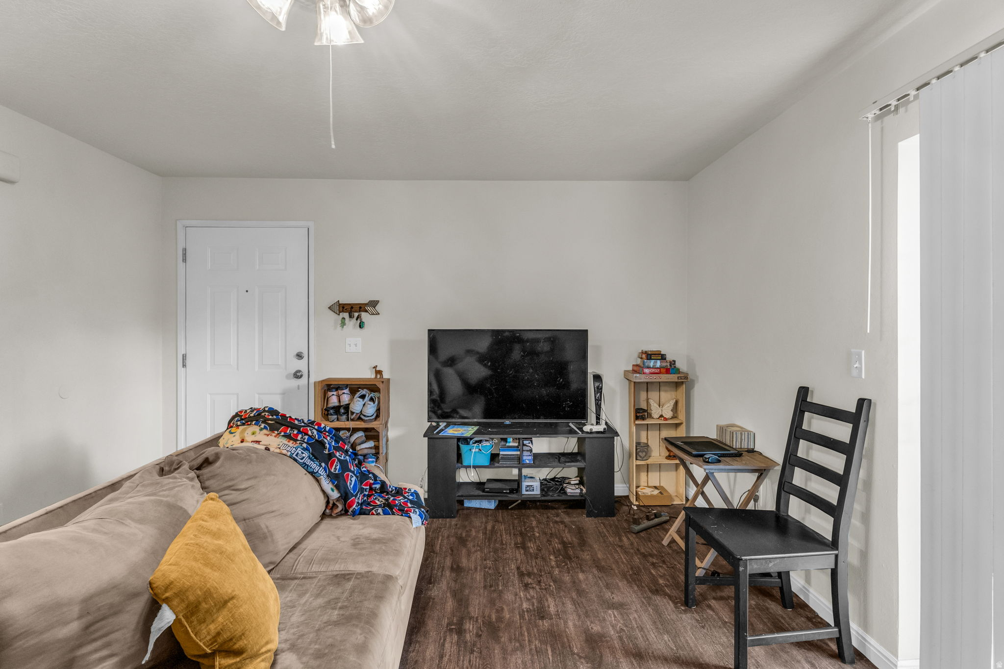 WESTBURY - Residential