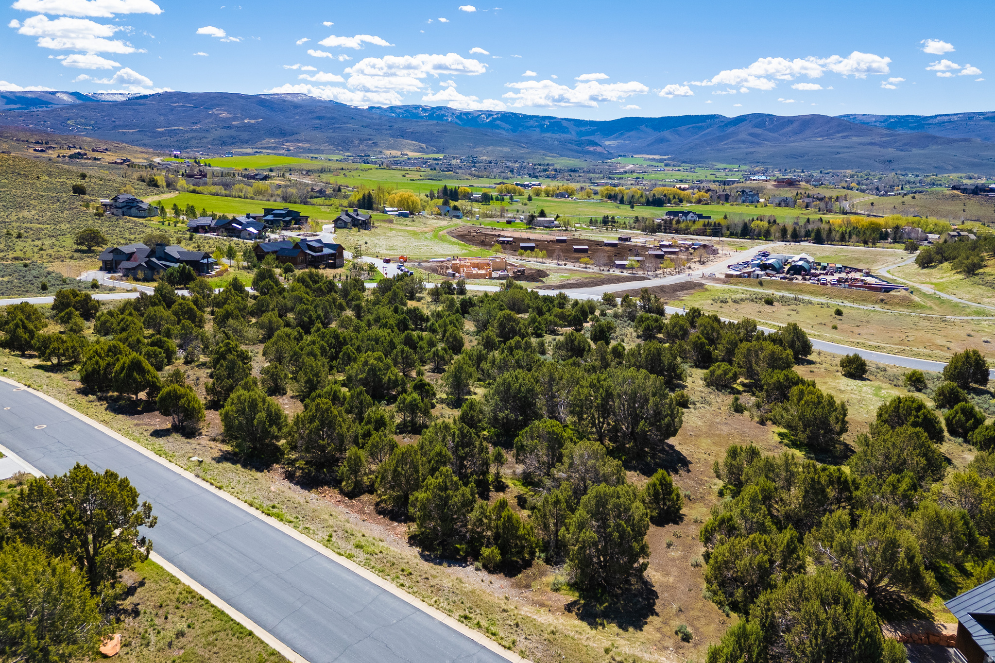 RED LEDGES - Land